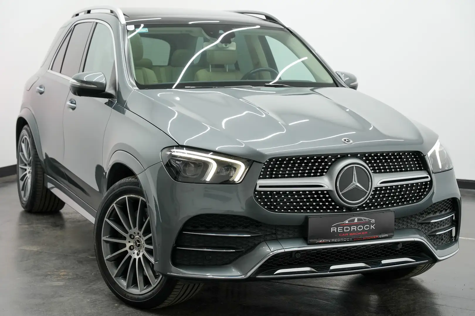 Mercedes-Benz GLE 450 GLE450 4Matic*Ersbesitz*TopAngebot*FrischerService Béžová - 1