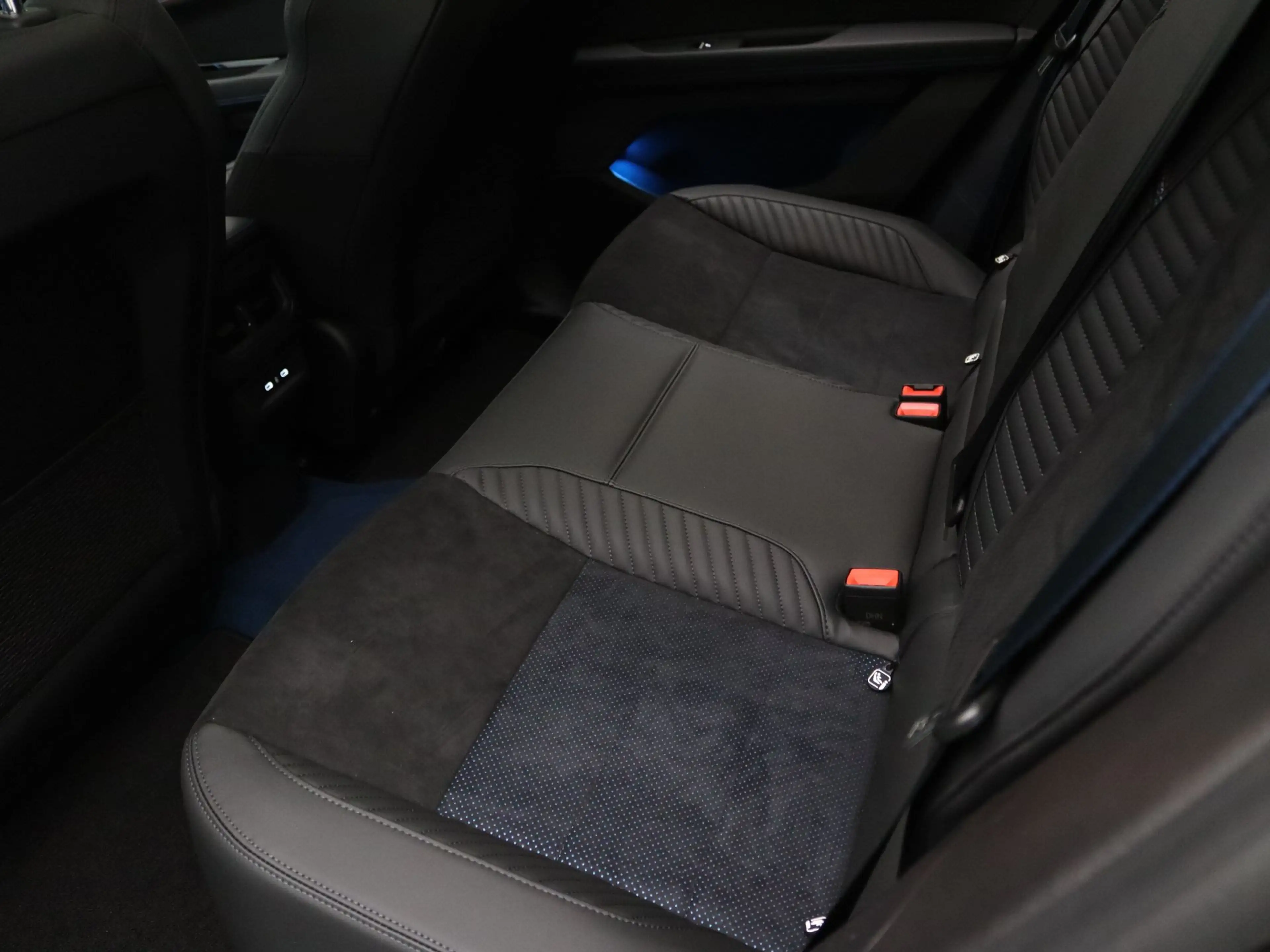 Renault Rafale 300pk E-Tech 4x4 plug-in hybrid atelier Alpine Har — photo 31