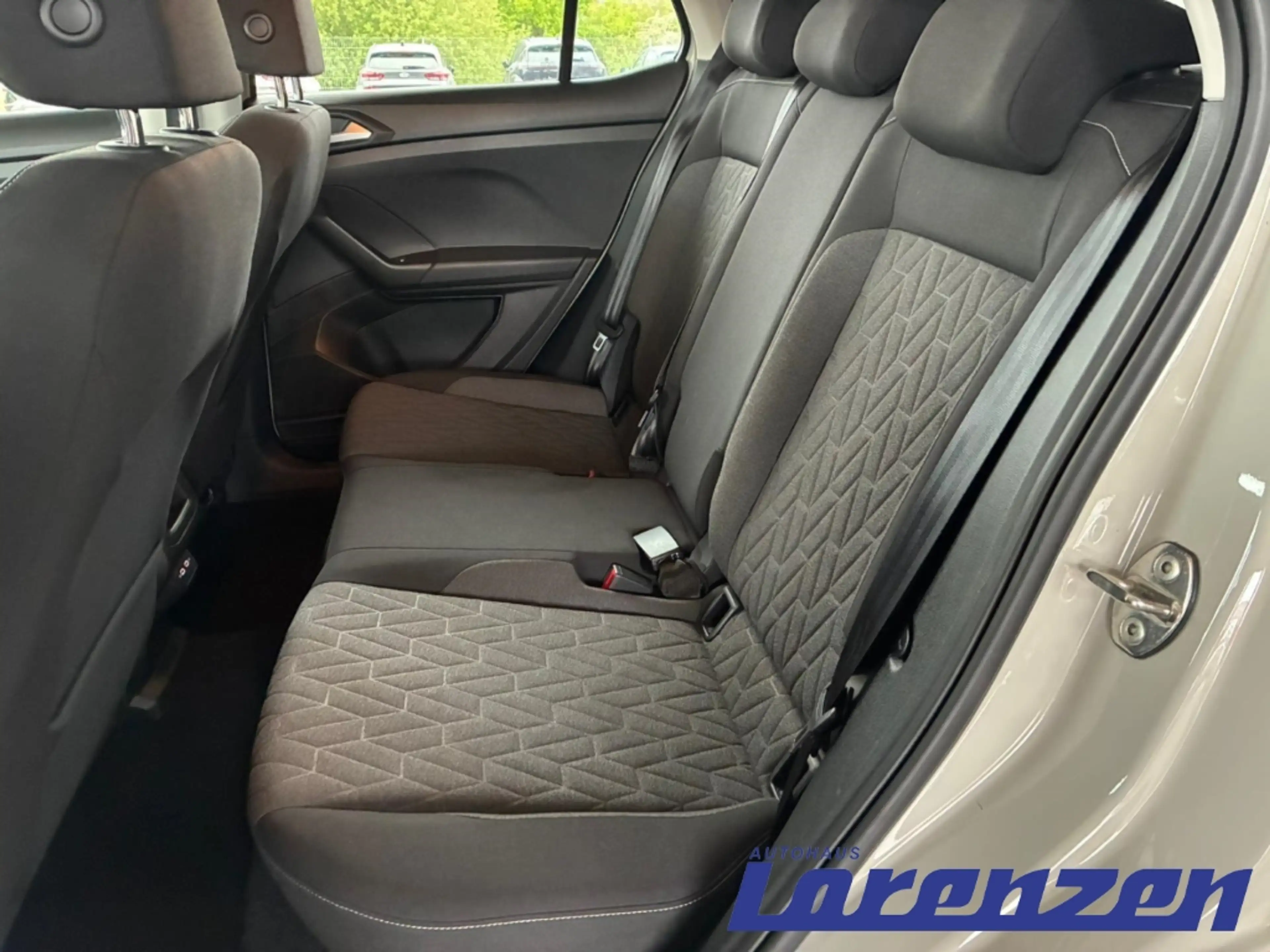 Volkswagen T-Cross 85 kW Life 1.0 TSI DSG Matrix-LED ACC Kame — photo 6