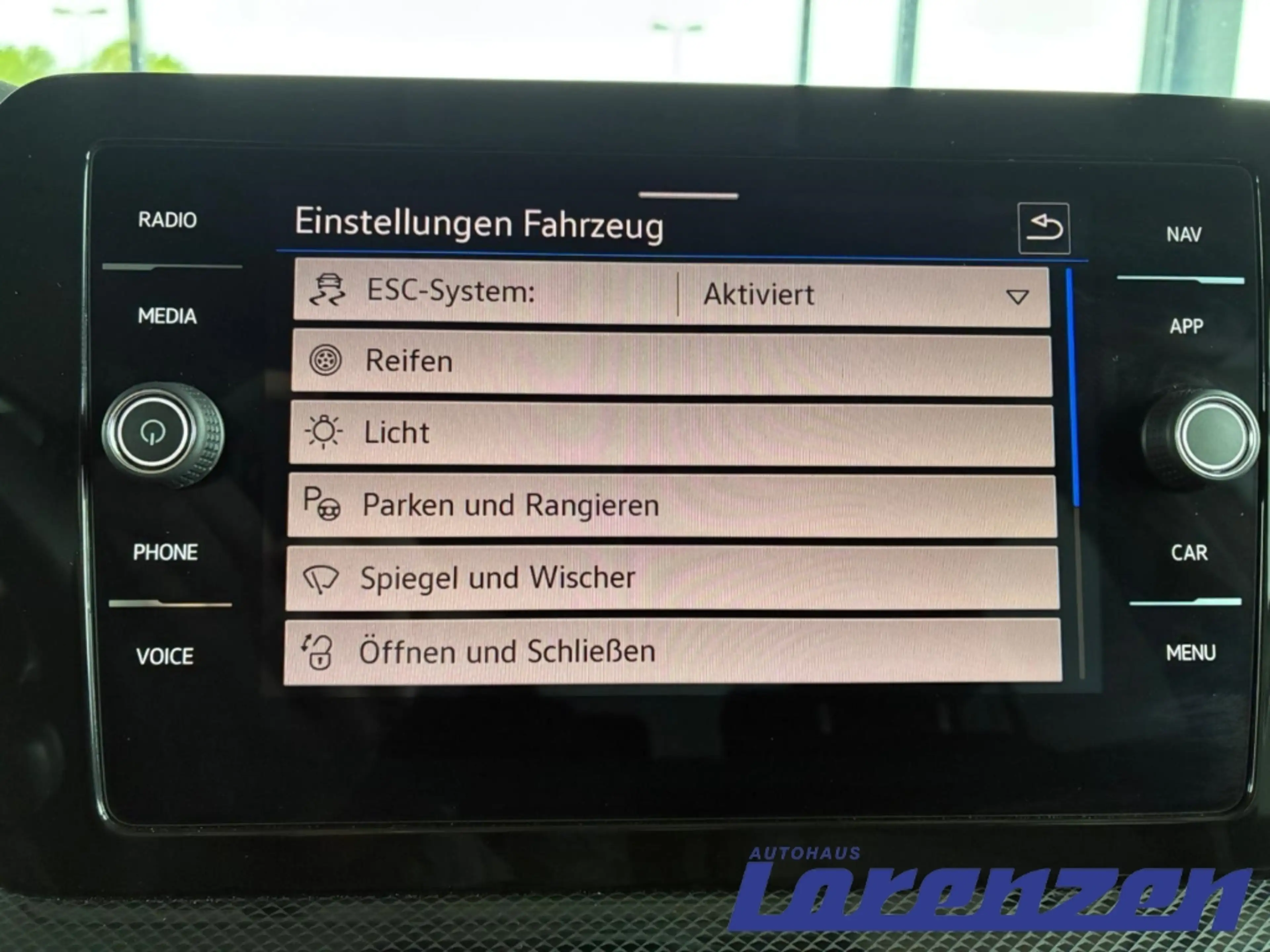 Volkswagen T-Cross 85 kW Life 1.0 TSI DSG Matrix-LED ACC Kame — photo 15