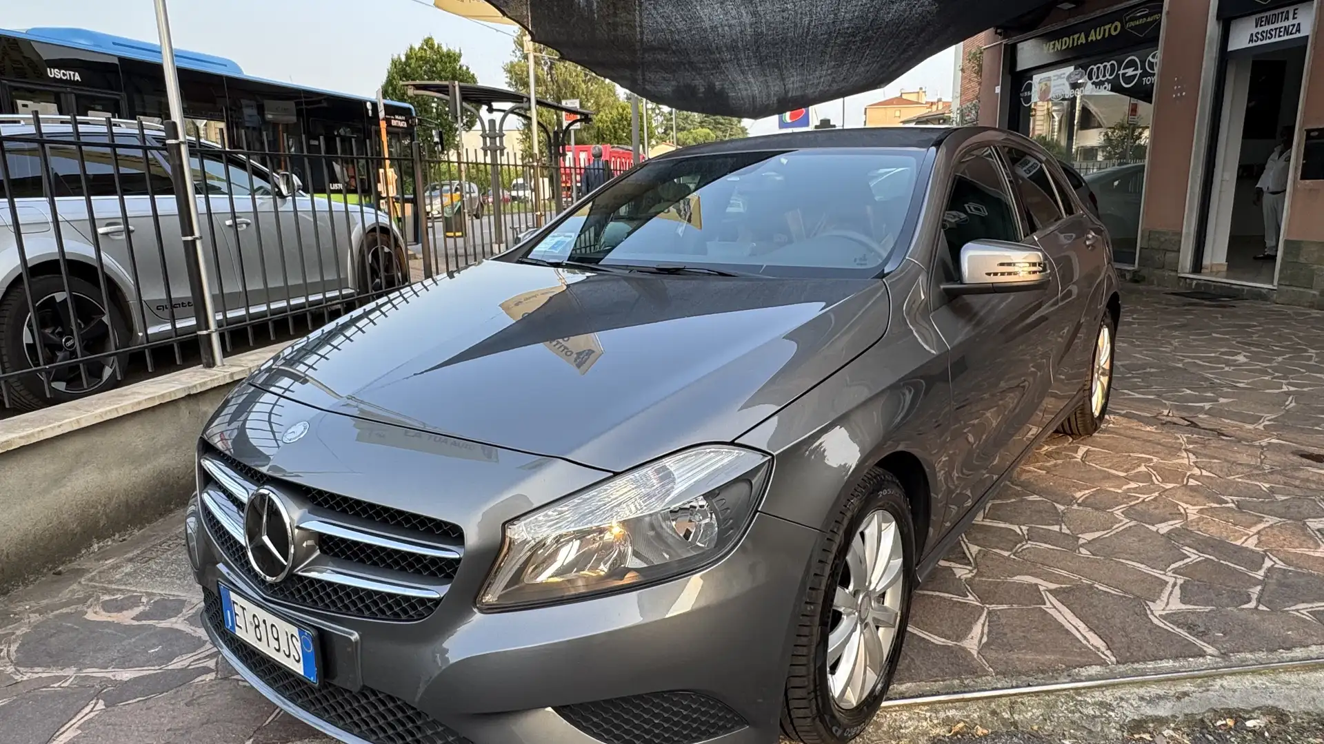 Mercedes-Benz A 180 cdi Premium auto 109Cv 74000 KM 1 proprietario Grigio - 1