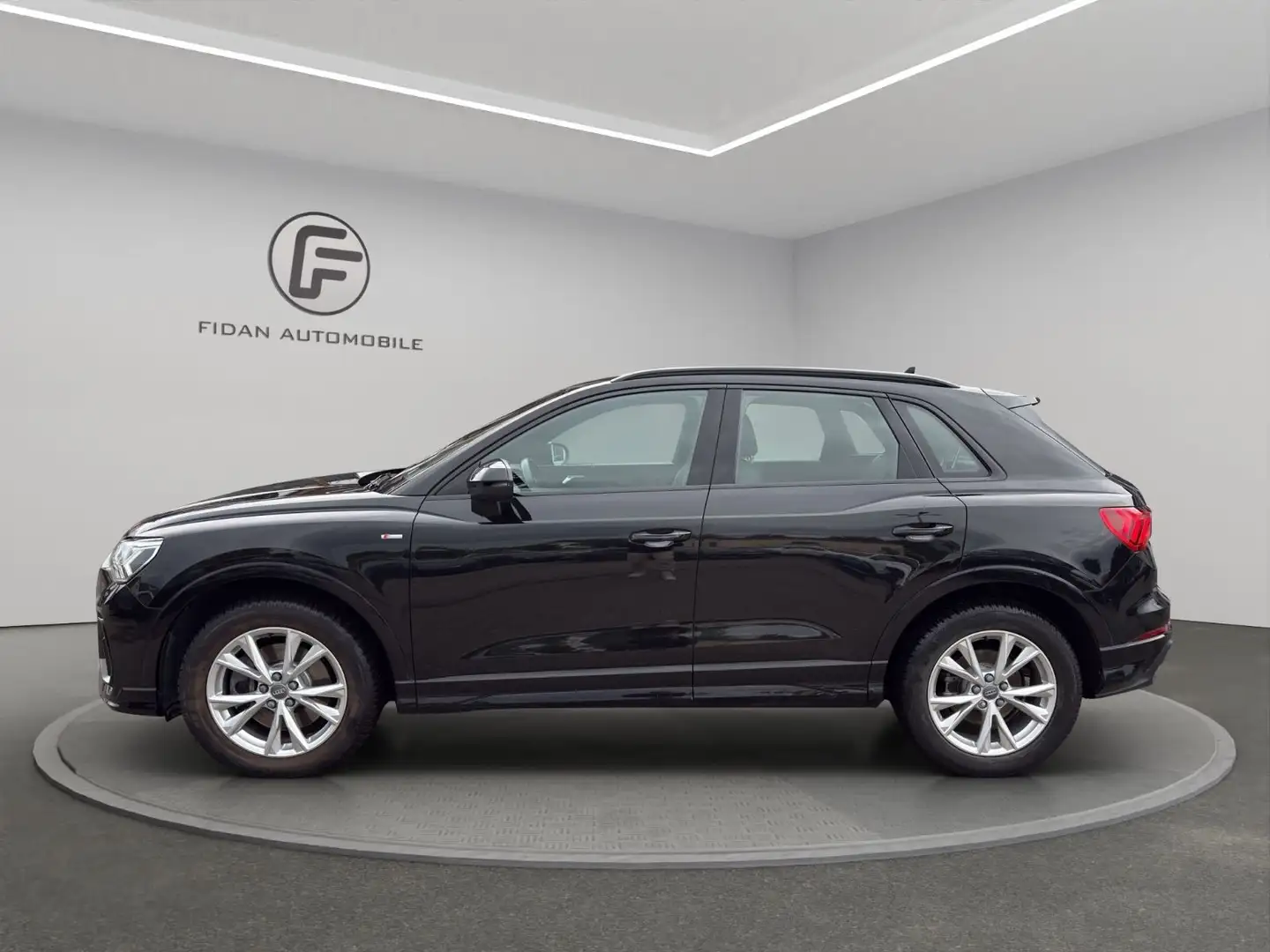 Audi Q3 40 TDI quattro S line 360°Kame*AHK*Matrix*ACC Schwarz - 2