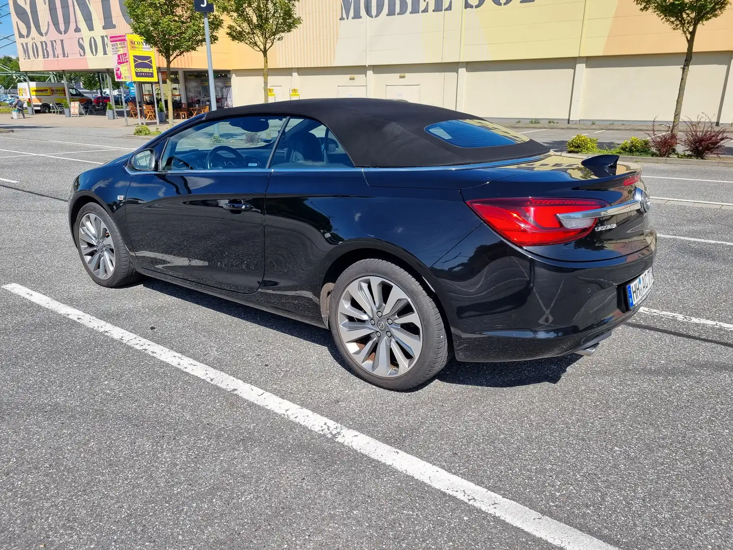 Opel Cascada Cascada 1.6 (ECOTEC) DI Turbo Automatik Innovation Schwarz - 2