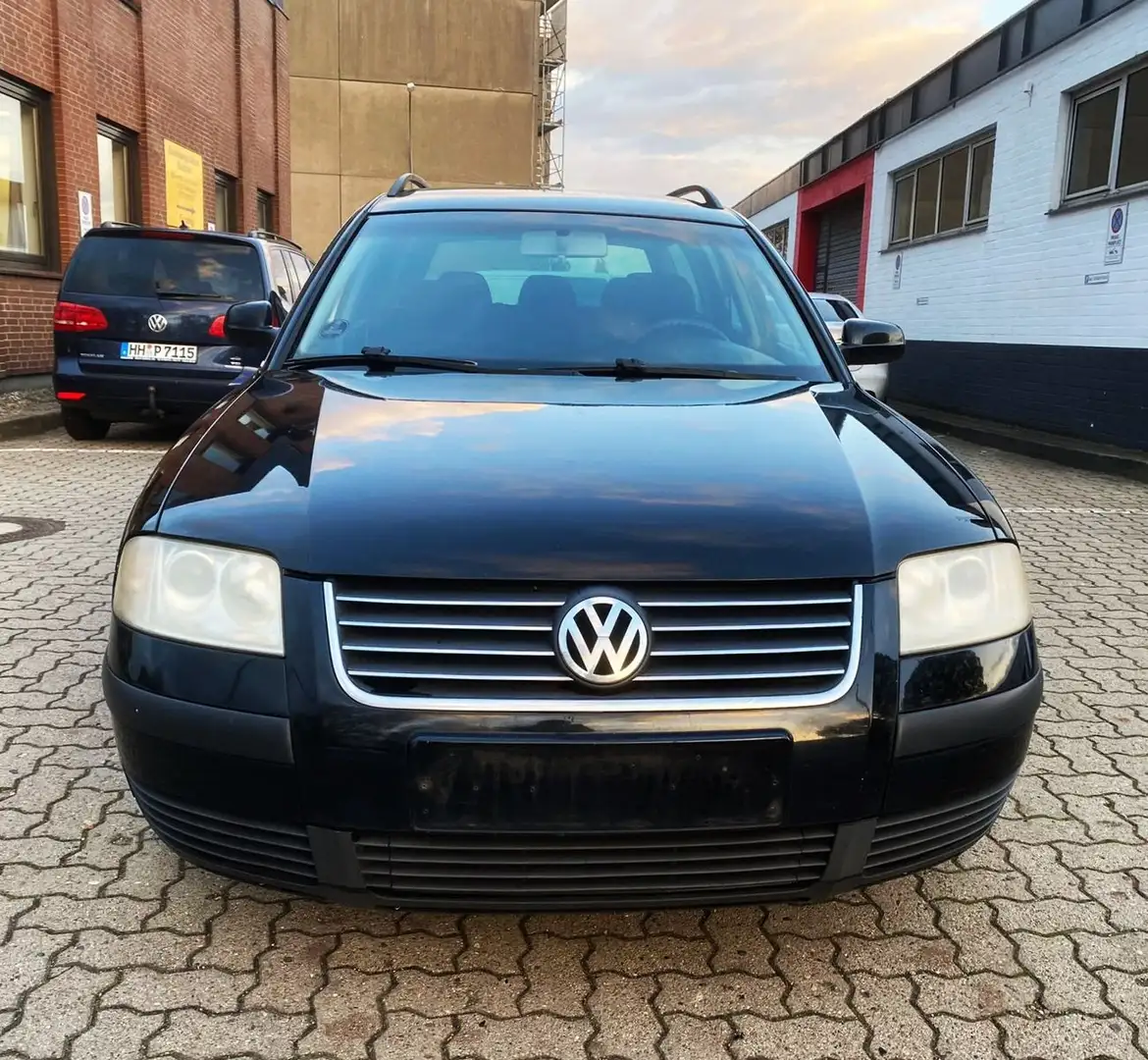 Volkswagen Passat Variant 1.9 TDI Family Schwarz - 2