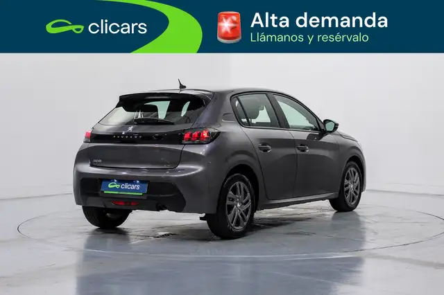 Peugeot 208 view 5