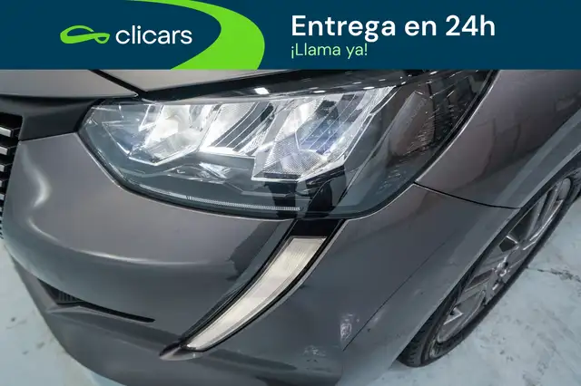Peugeot 208 view 10