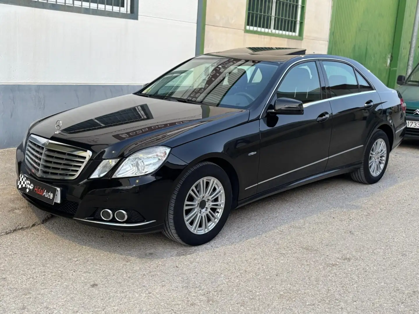 Mercedes-Benz E 220 220CDI Avantgarde Aut. Negro - 1
