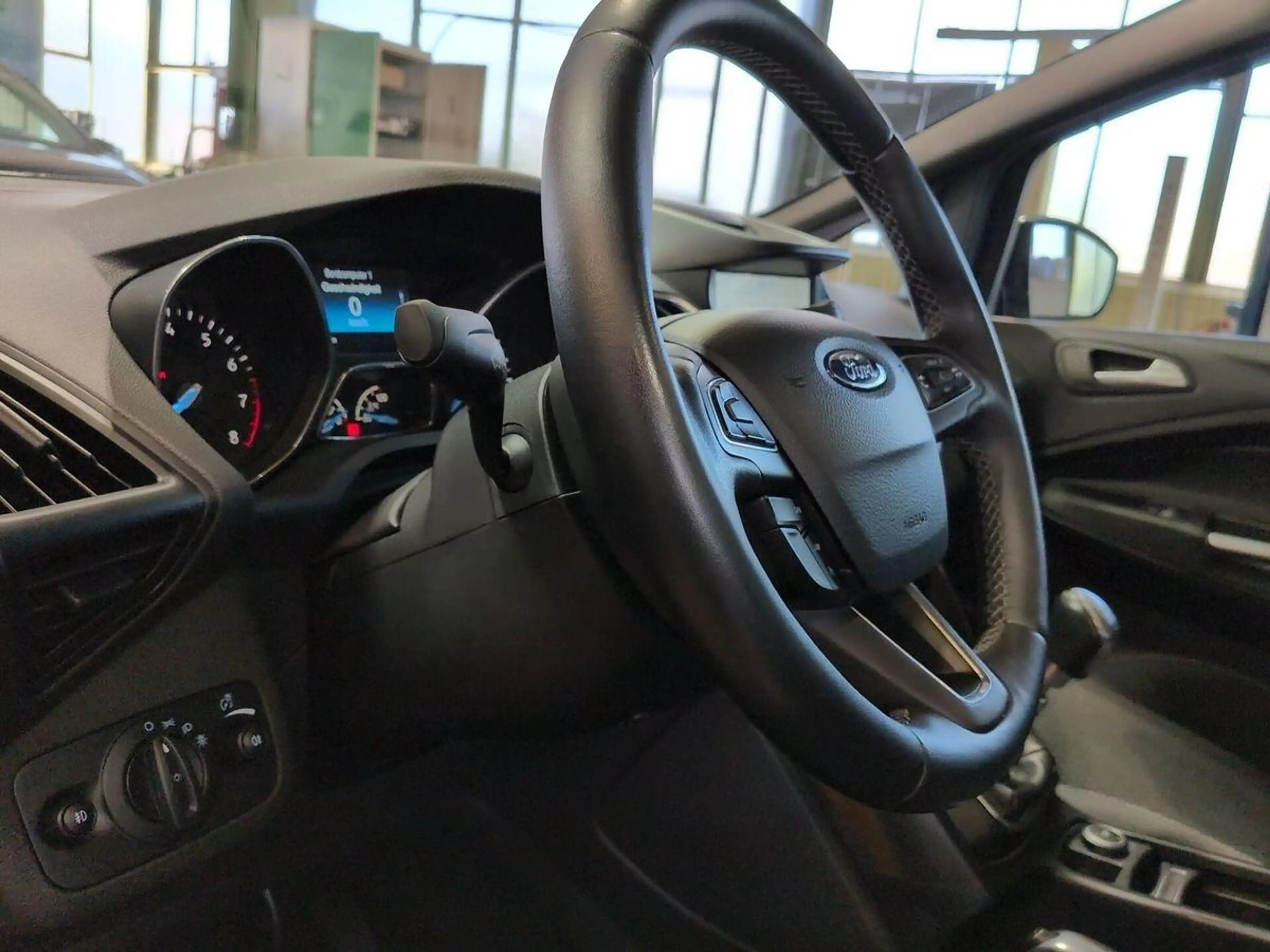 Ford C-Max Sport 1.0L / Fahrassistenz-System / AHK — photo 8
