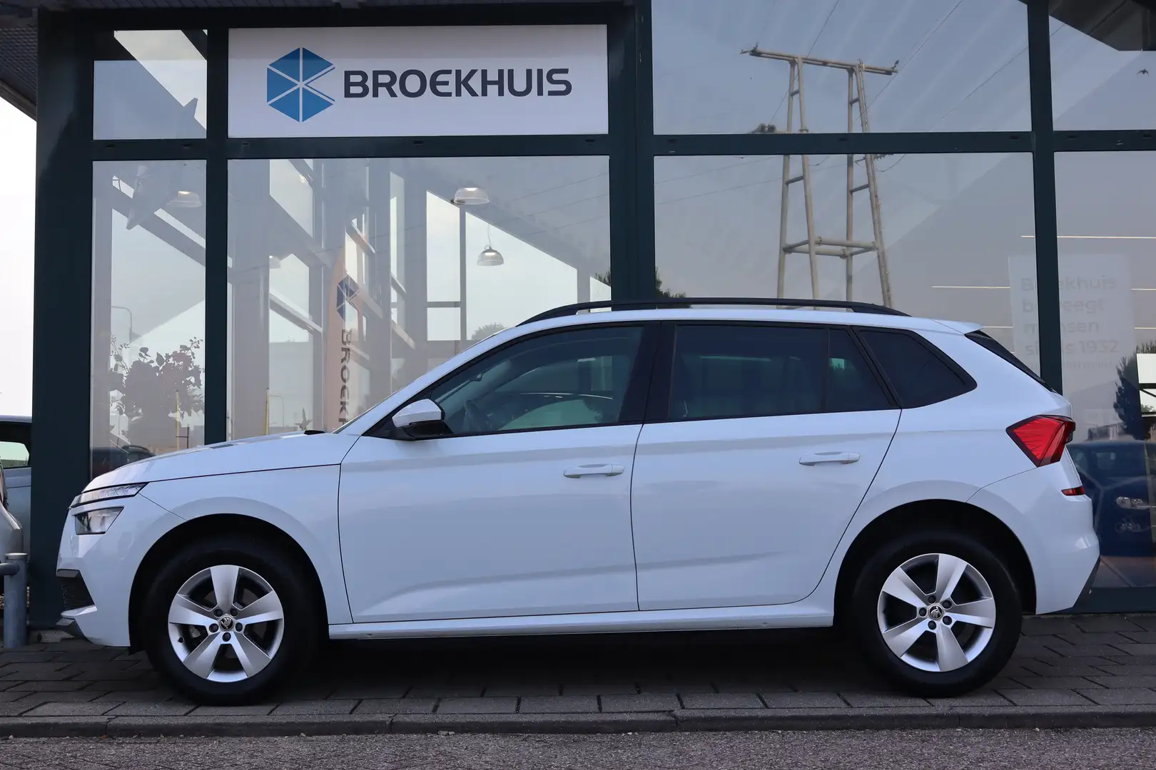 Skoda Kamiq 110PK 1.0 TSI Ambition | Airco | Apple Carplay/And Wit - 2