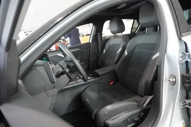 Opel Astra view 15