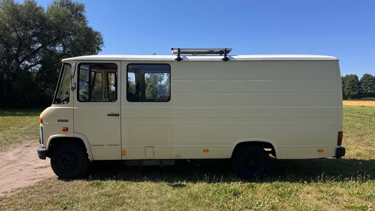 Mercedes-Benz 407D, foto 7