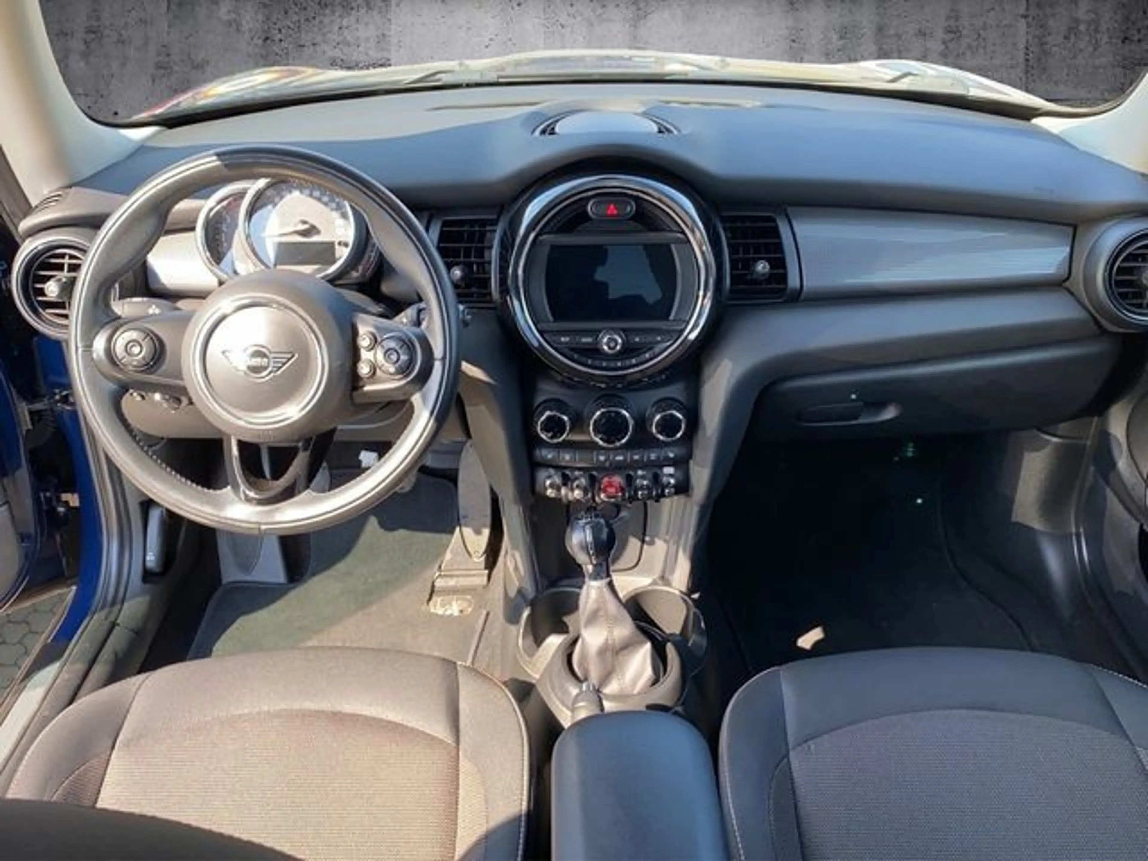 MINI Cooper D LED+SHZ+PDC V&H+Alu 16" — photo 8