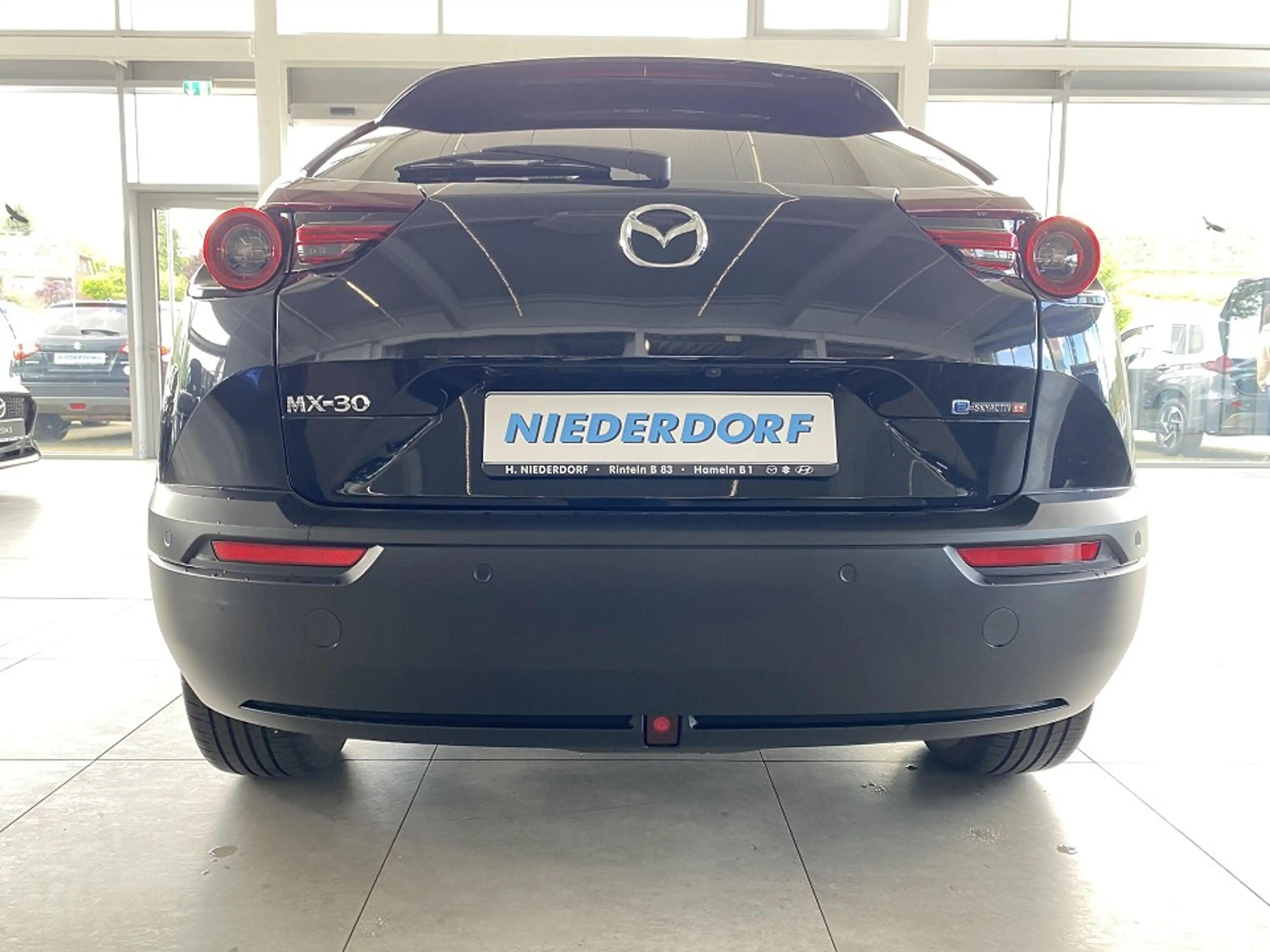 Mazda MX-30 R-EV Edition R Werksgarantie bis 09.2029 360°, Mat — photo 13