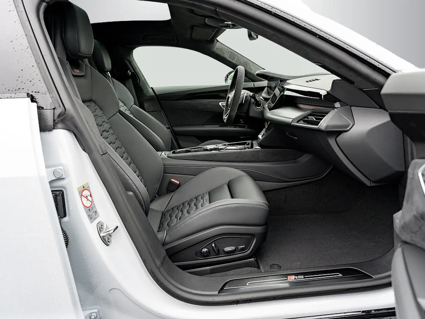 Audi e-tron GT RS quattro PANO MATRIX-LED LASER - 2