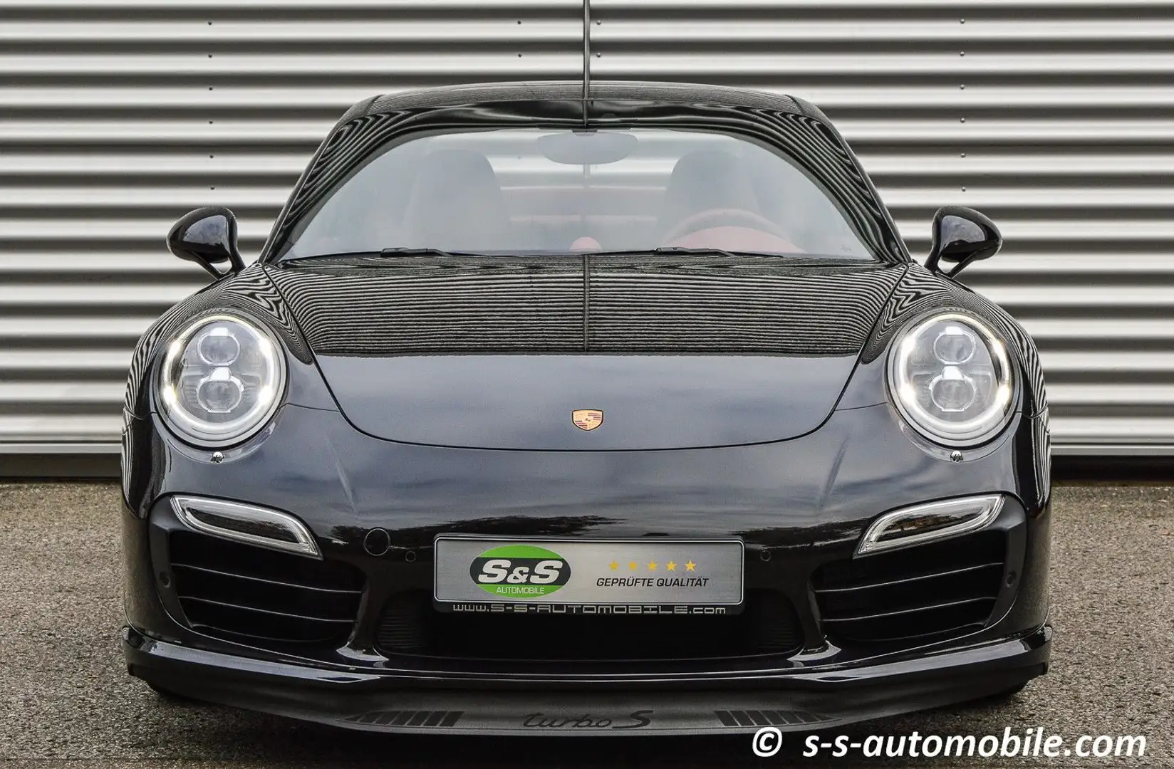 Porsche 991 Turbo S Coupé PCCB PDCC PDLS+ BOSE Approved Schwarz - 2