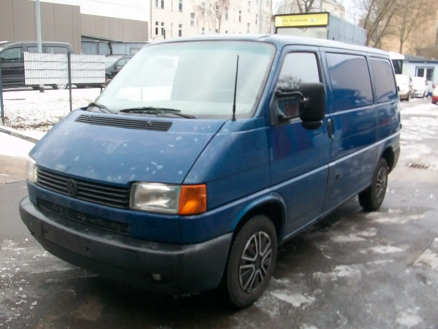 Volkswagen T4 2.5 Kasten*LKW*Automatik*AHK* Blau - 1