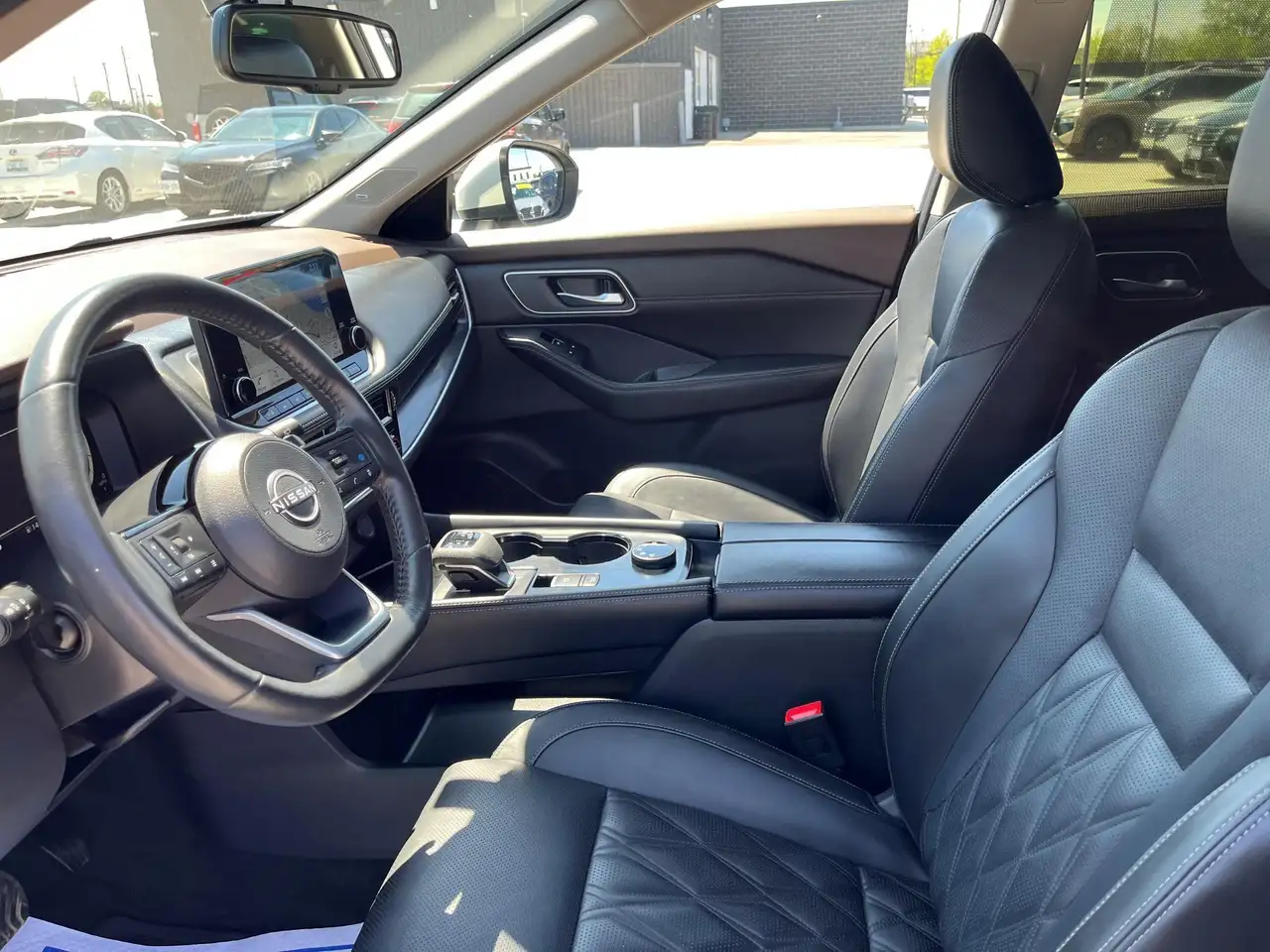 Nissan Rogue fotografie Nissan Rogue