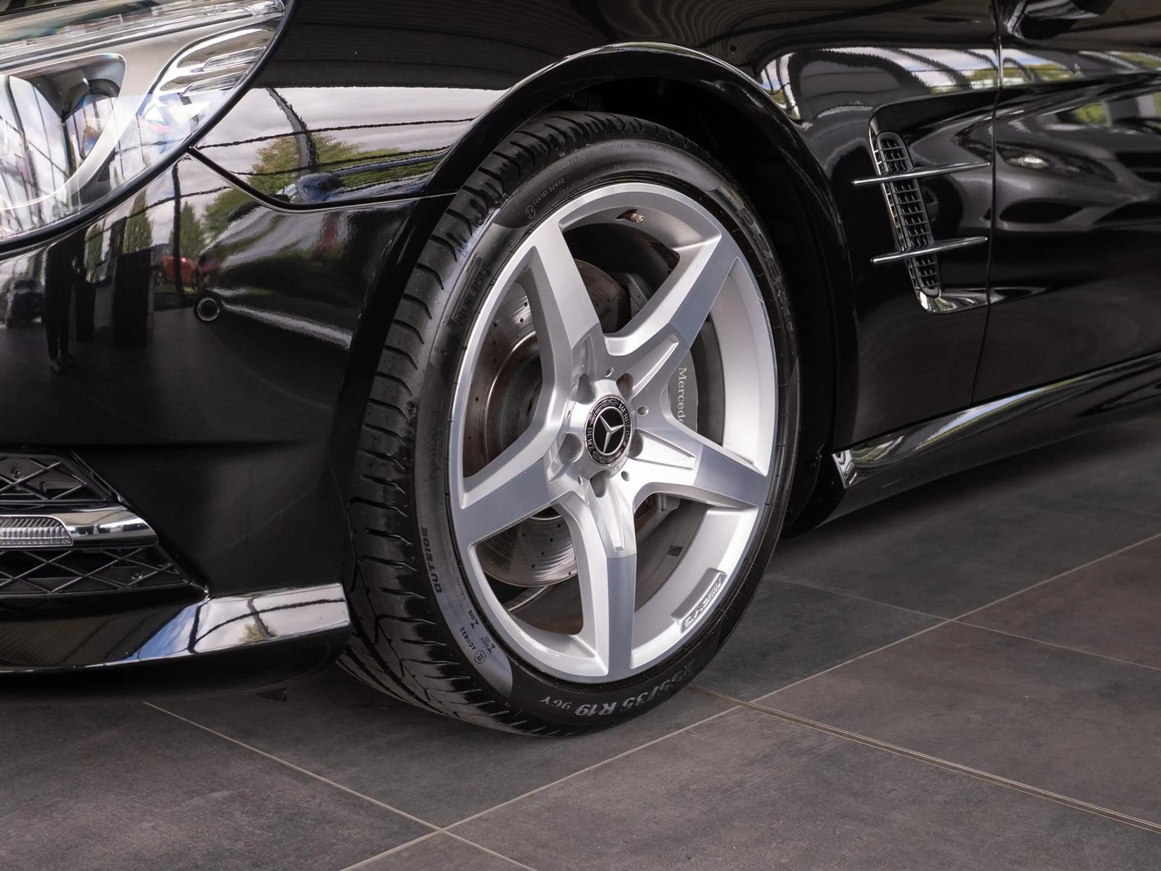 Mercedes-Benz SL 350 ** V 6 ** 1 Hand ** AMG-STY ** — photo 9