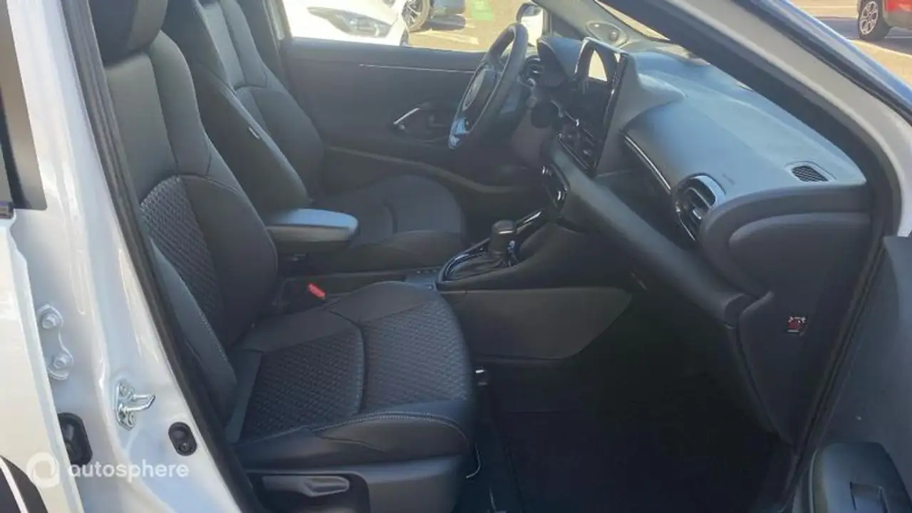 Toyota Yaris Yaris — photo 15