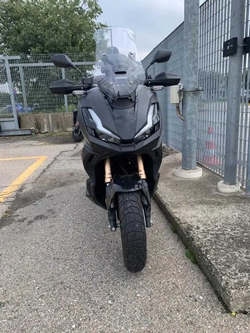 Honda ADV 350 Negro - 1