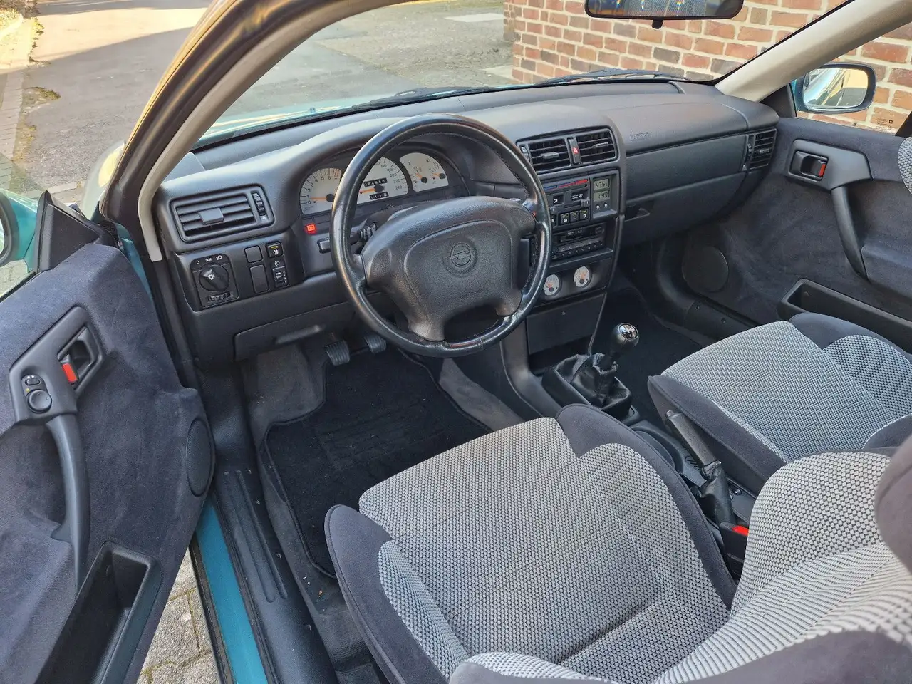 Opel Calibra 2.0 * Erst 64 Tkm * Erstlack * Rostfrei, foto 12