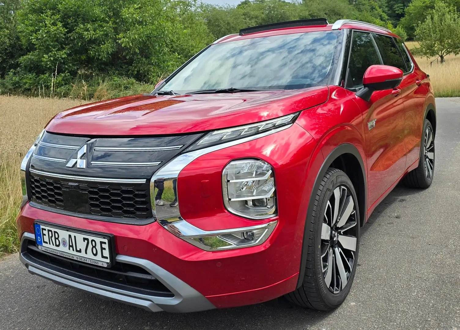 Mitsubishi Outlander 2.4 4WD Plug-In Hybrid TOP-Vollausstattung Roşu - 1