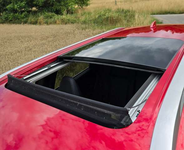 Mitsubishi Outlander 2.4 4WD Plug-In Hybrid TOP-Vollausstattung