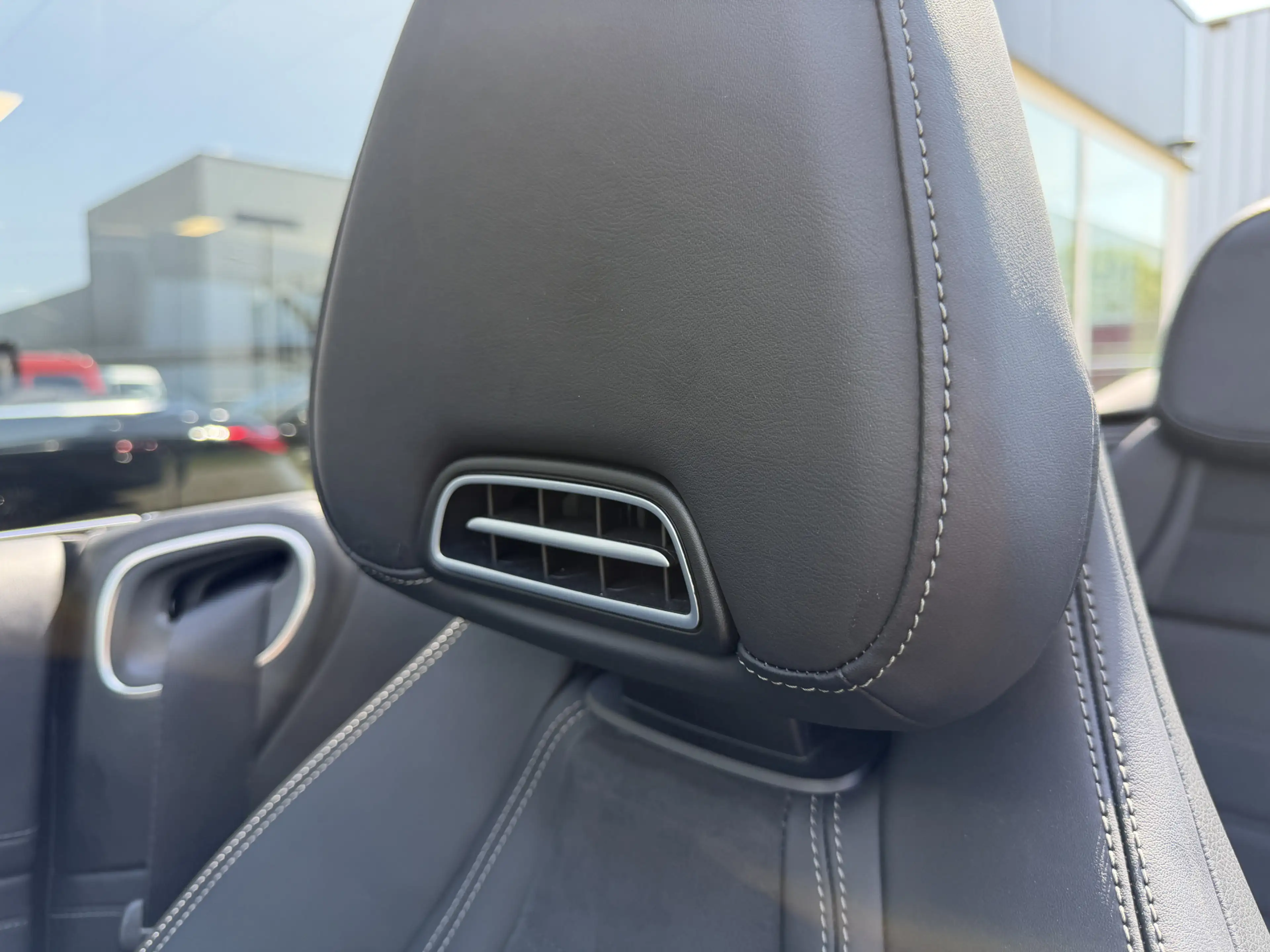 Mercedes-Benz CLE 180 Cabriolet AMG Line Cabriopack | Airscarf — photo 20