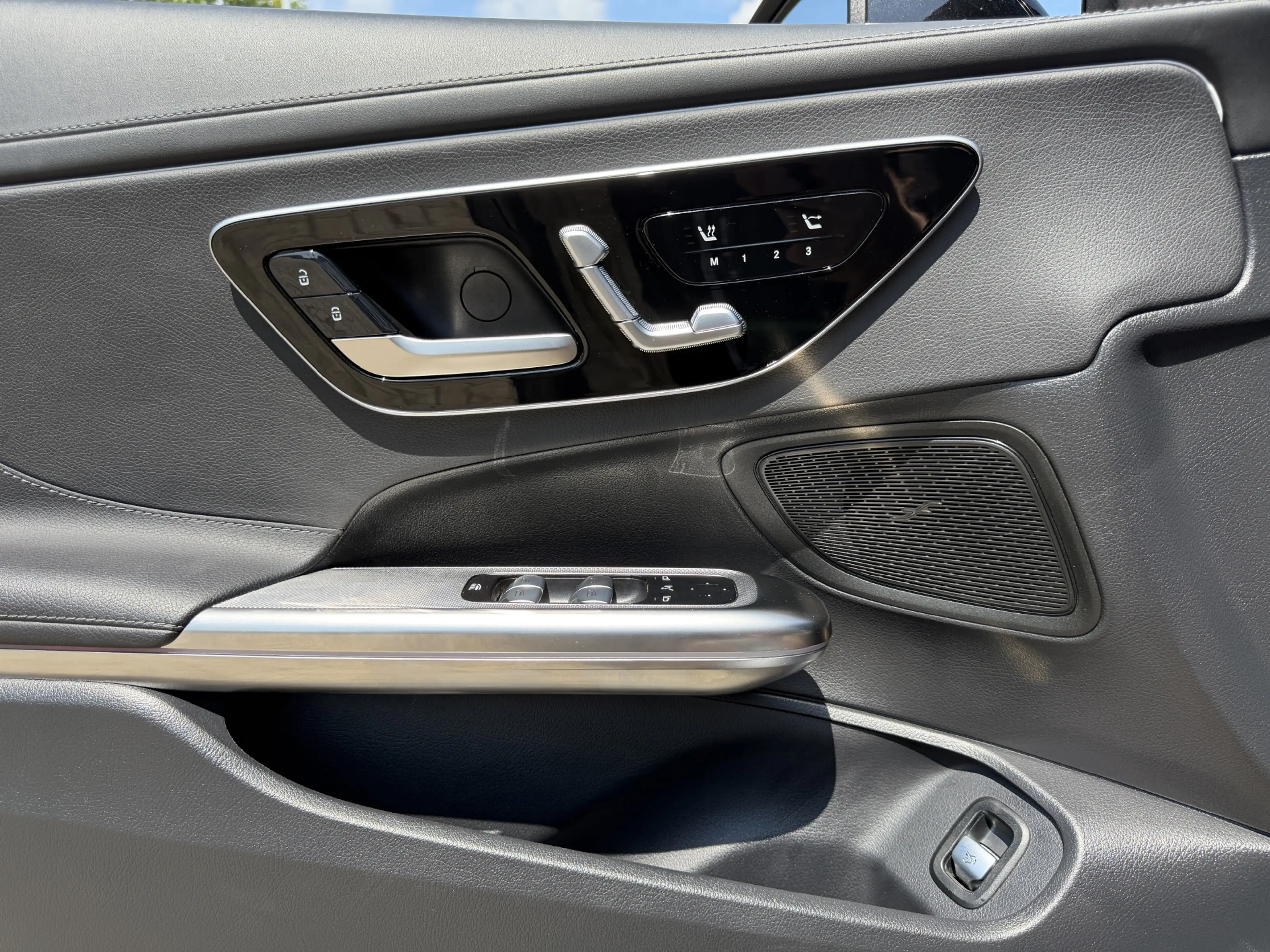 Mercedes-Benz CLE 180 Cabriolet AMG Line Cabriopack | Airscarf — photo 16