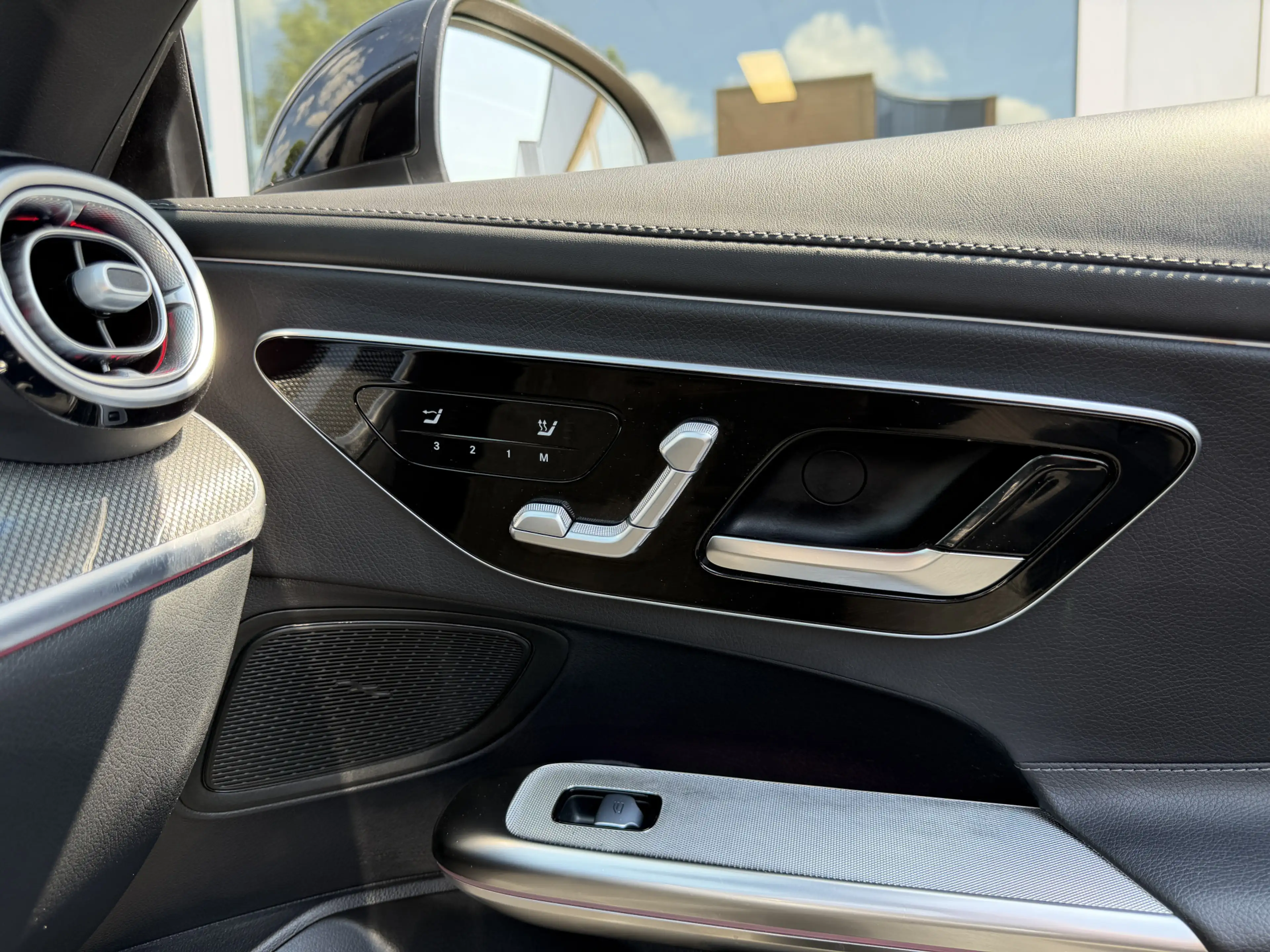 Mercedes-Benz CLE 180 Cabriolet AMG Line Cabriopack | Airscarf — photo 21