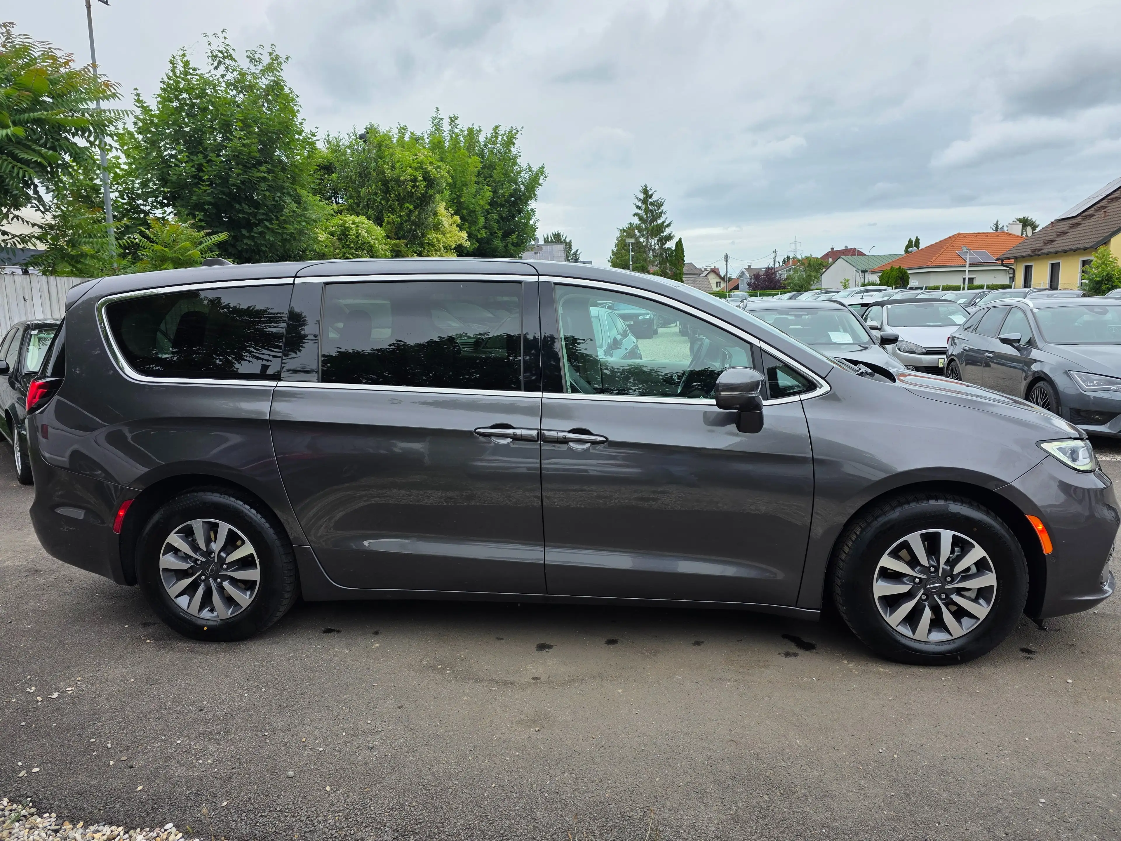 Chrysler Pacifica Chrysler Pacifica Plug-in Hybrid Limited 7-Sitzer — photo 7