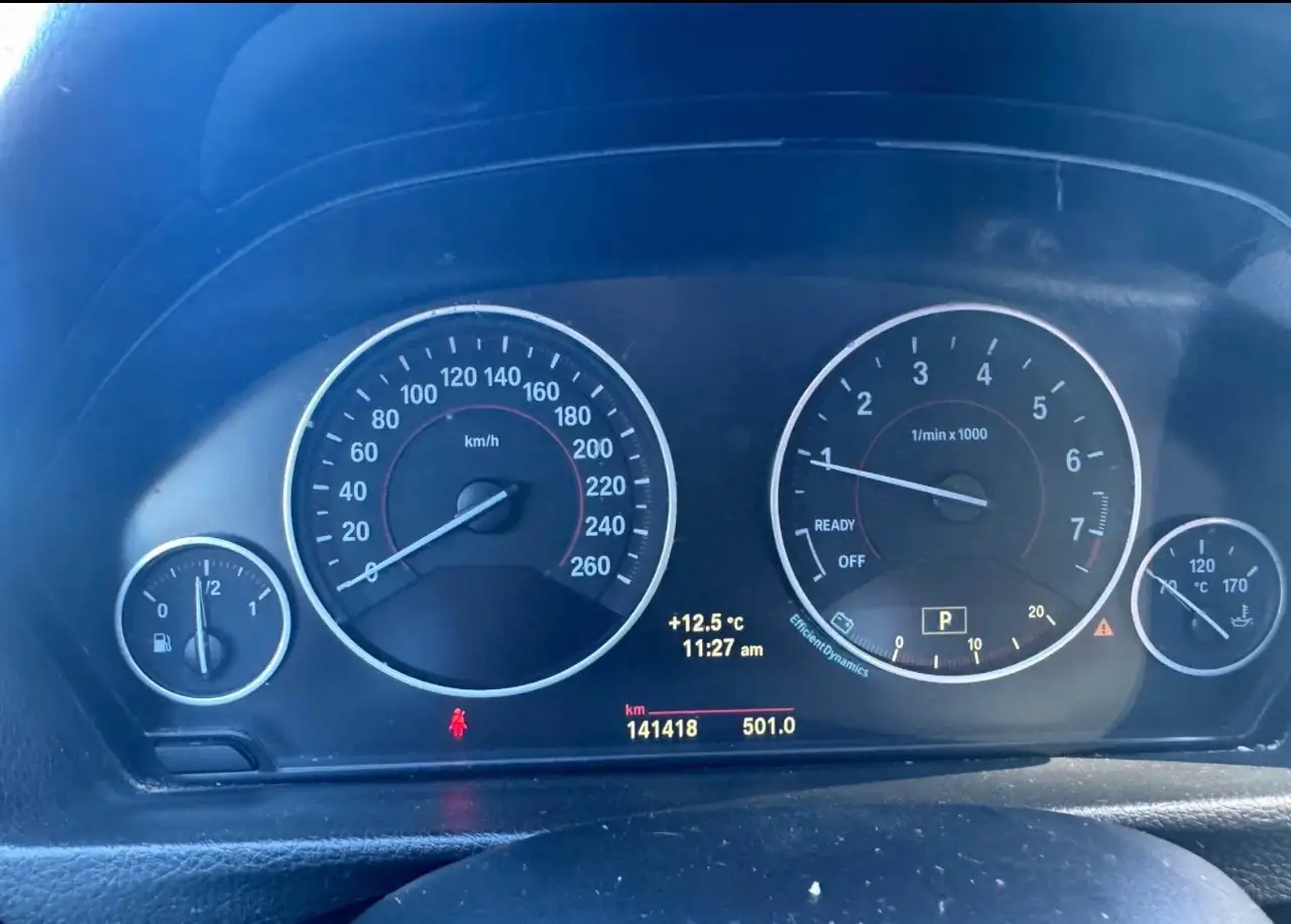 BMW 3 Series снимка BMW 3 Series