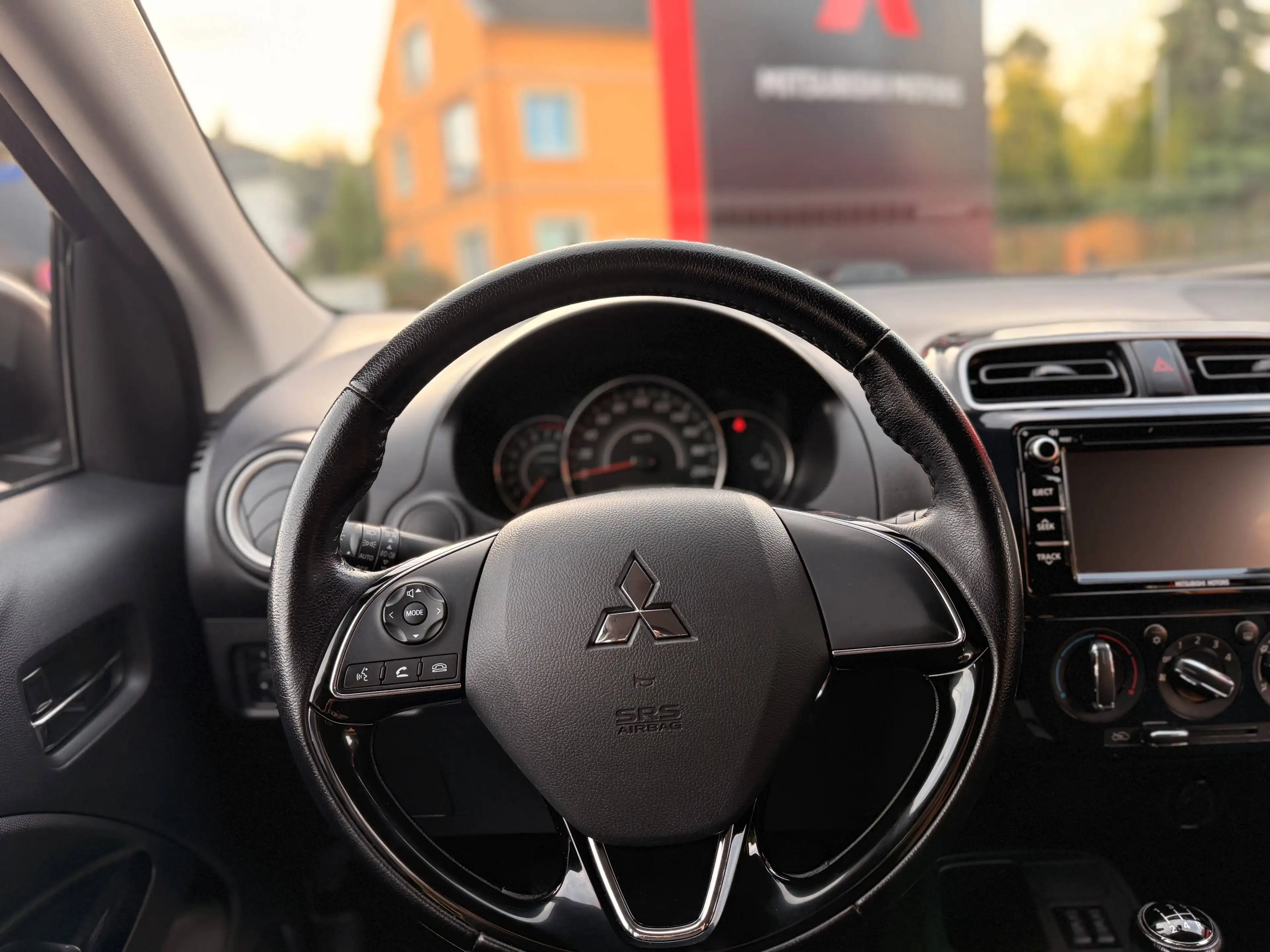 Mitsubishi Space Star 1.2 Intro Edition+ #SHZ+Navi+SmartLink+WR# — photo 14