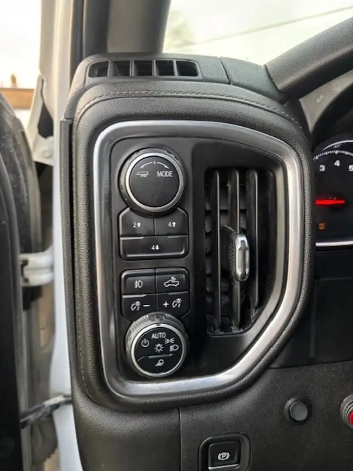Chevrolet Silverado 2500 снимка Chevrolet Silverado 2500