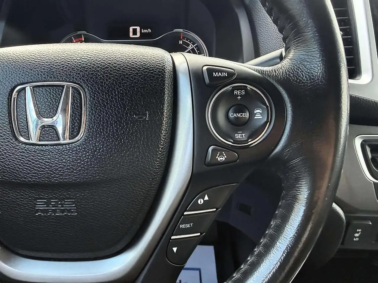Honda Ridgeline photo Honda Ridgeline