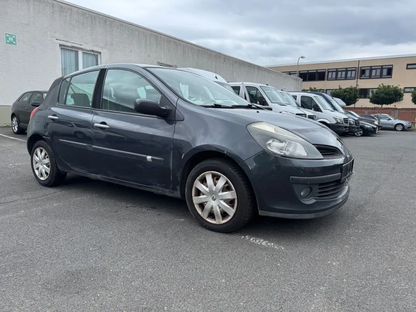 Renault Clio III Edition Dynamique Gri - 2