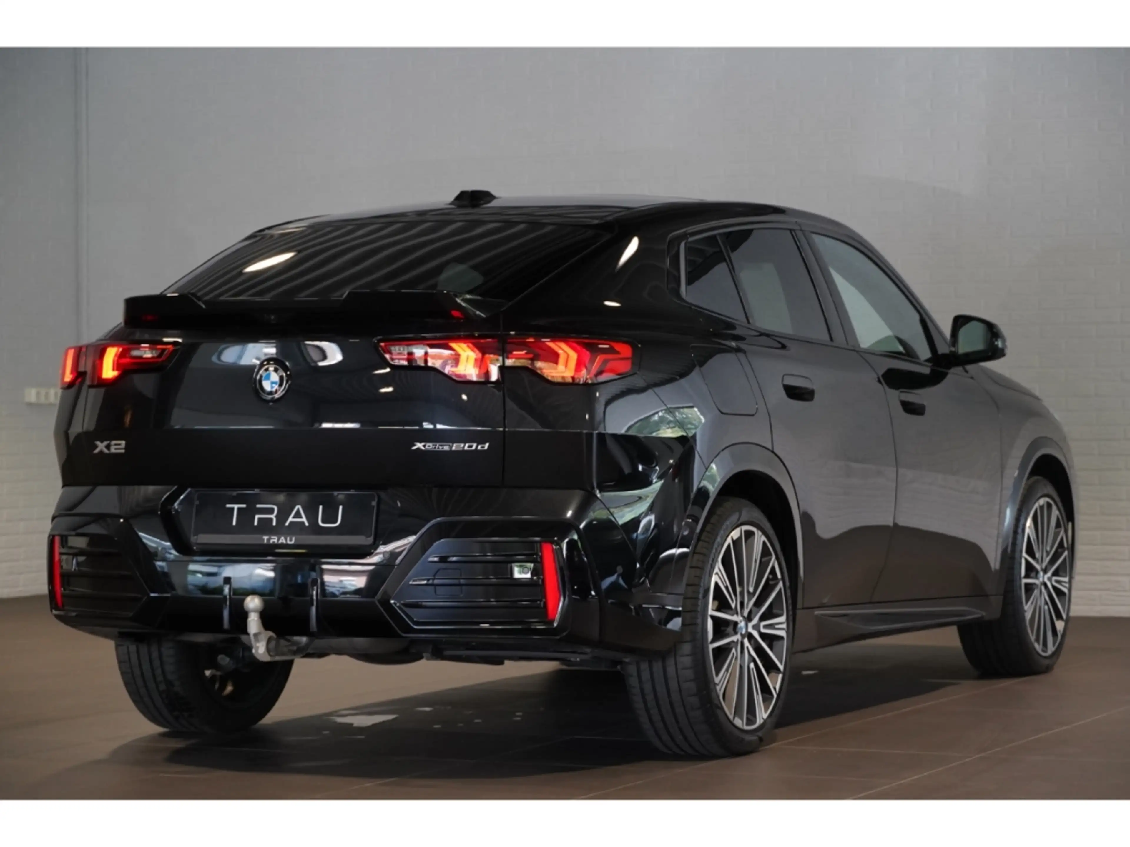 BMW X2 20d xDrive M SportPro Inno Pano AHK HUD Keyless — photo 6