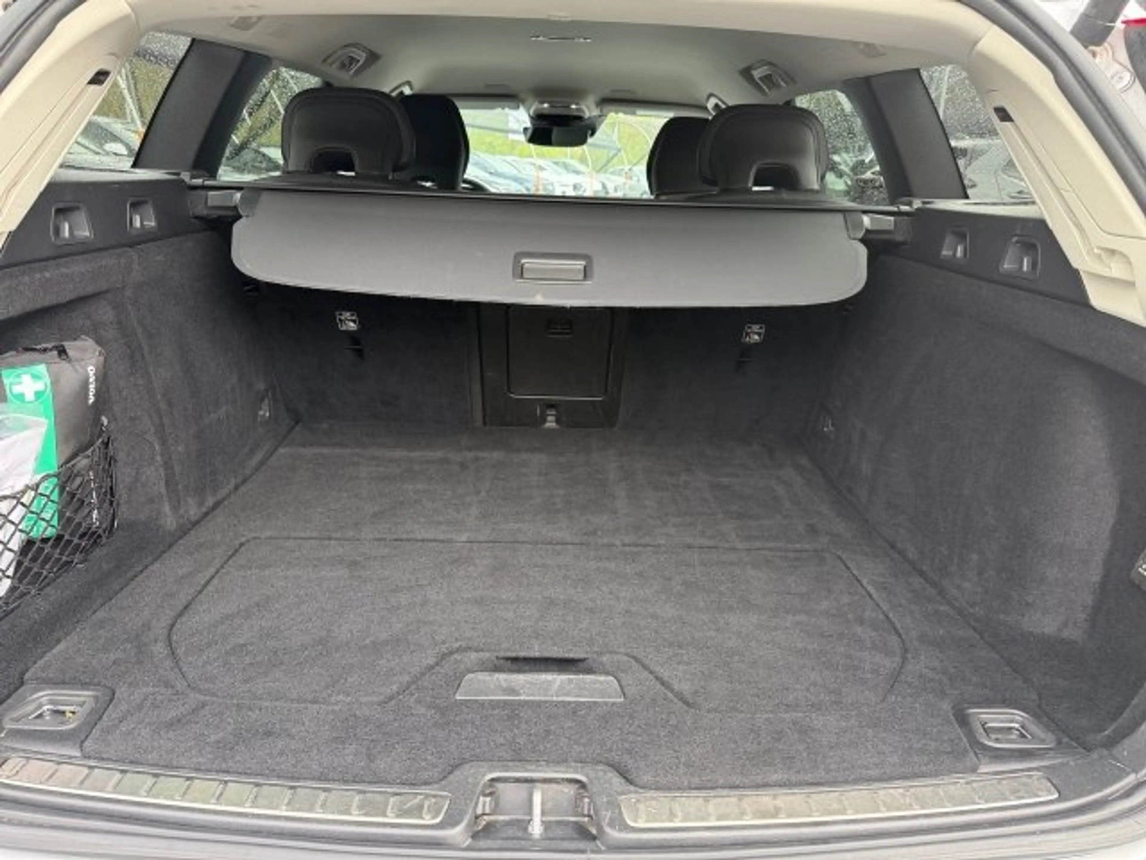 Volvo V60 T6 AWD Inscription — photo 13