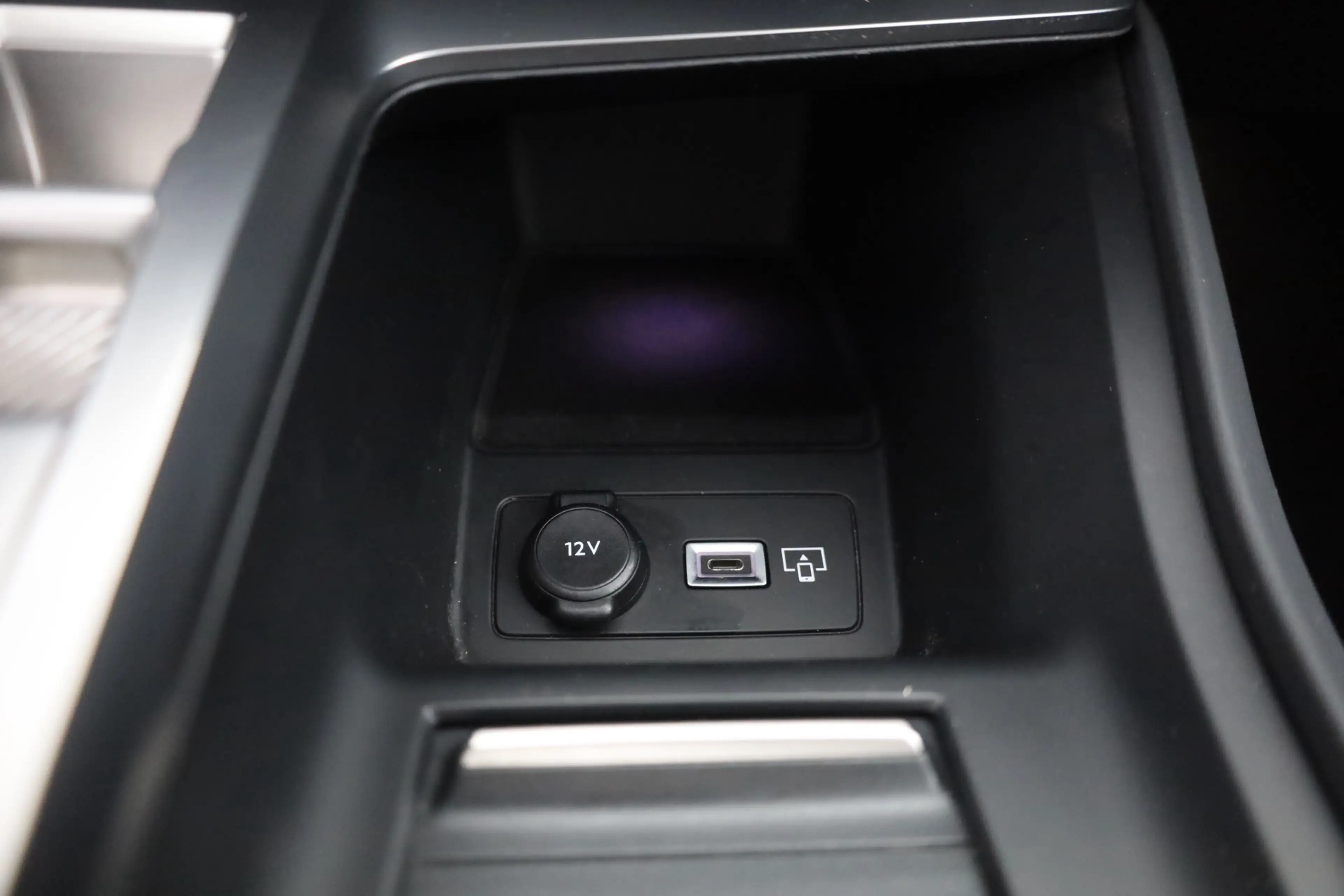 Peugeot 308 SW 1.2 PureTech 130 Aut. Allure Pack LED DAB — photo 13
