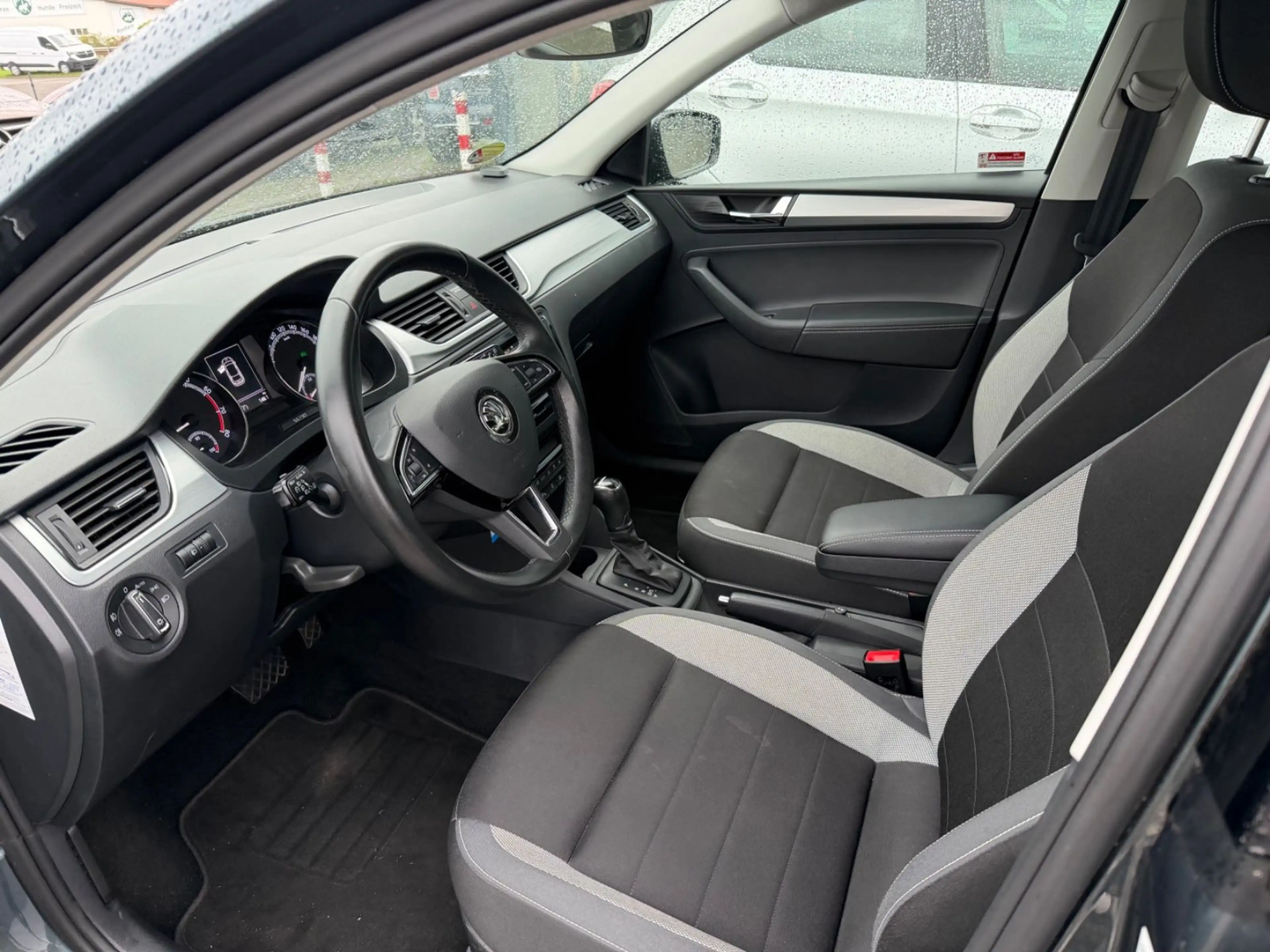 Skoda Rapid/Spaceback Spaceback Ambition/Automatik — photo 11