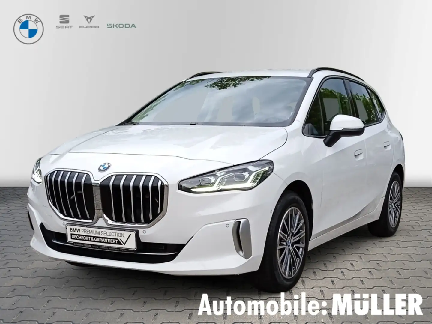 BMW 218 Active Tourer i Luxury Line*AHK*Keyless*RFK*Active Weiß - 1