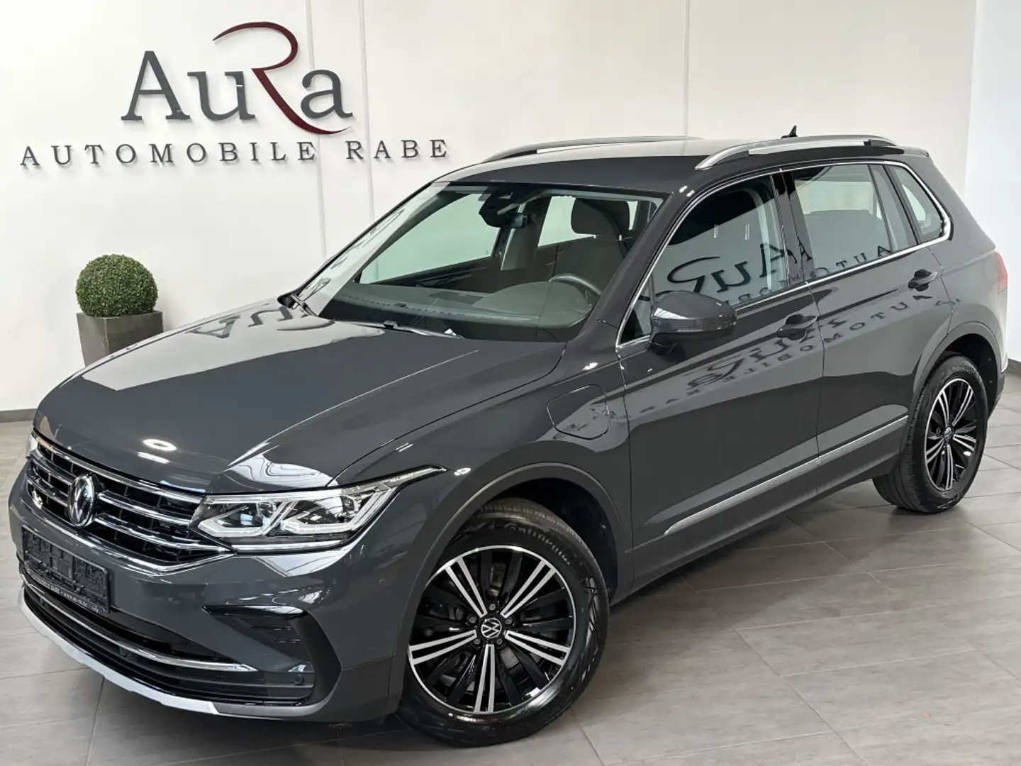 Volkswagen Tiguan 1.4 eHybrid DSG Elegance NAV+MATRIX+ACC Grey - 2