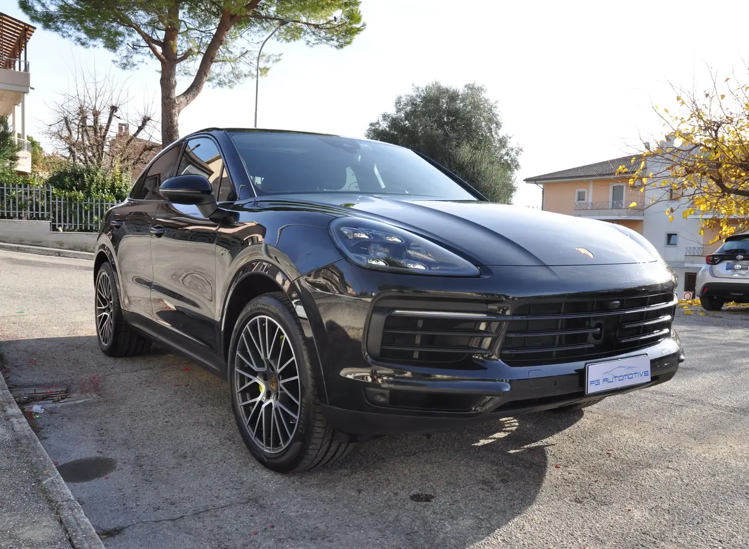 Porsche Cayenne Cayenne Coupe 3.0 e-hybrid tiptronic LEASING Negro - 2