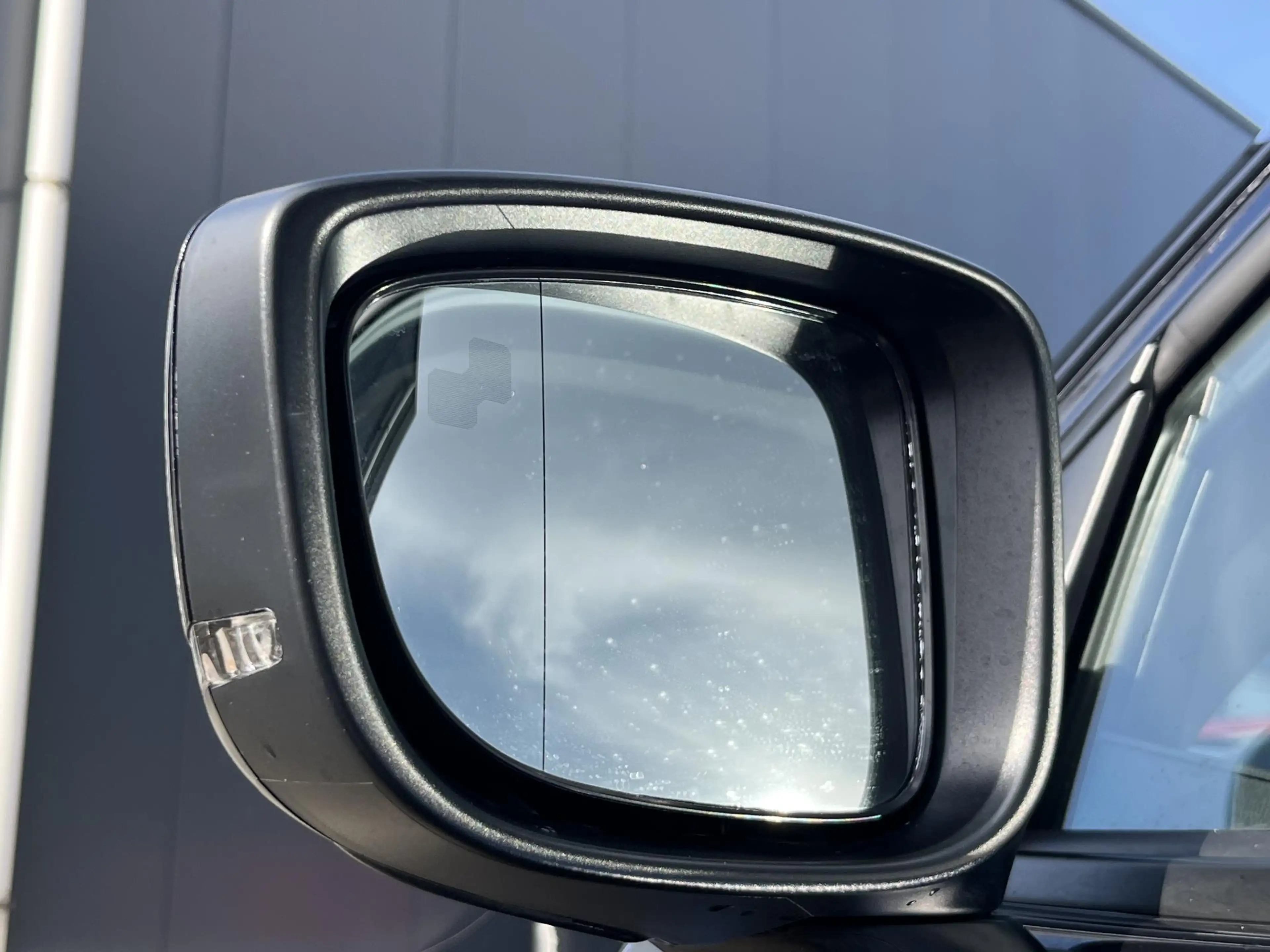 Mazda 2 1.5 Skyactiv-G Luxury | i-Activesense pakket | Nav — photo 7