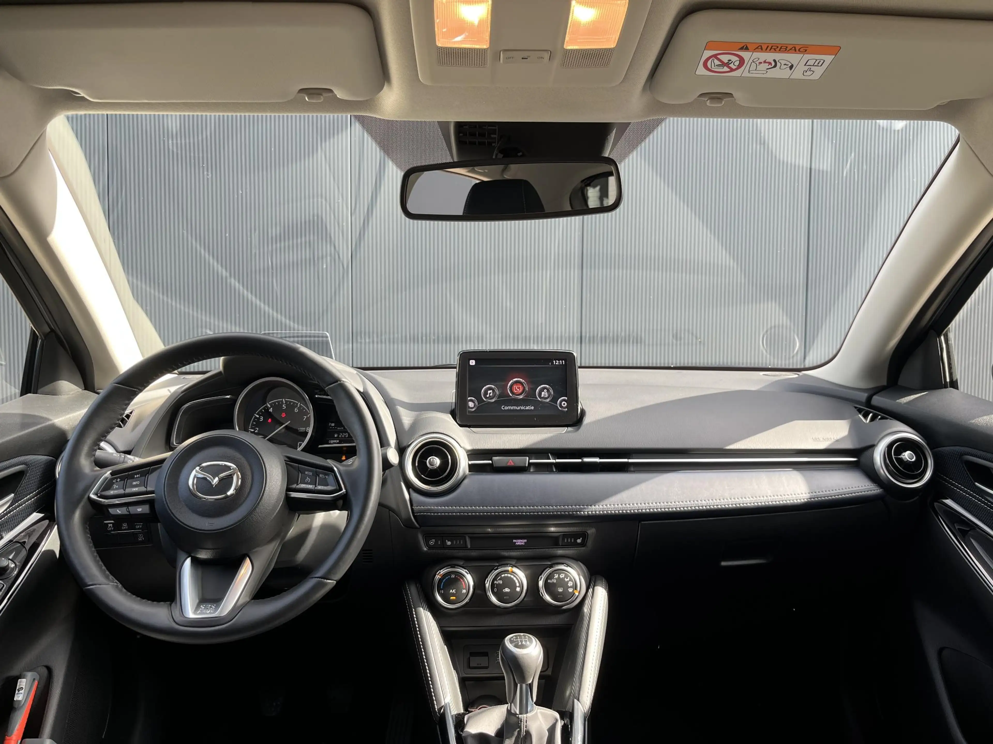 Mazda 2 1.5 Skyactiv-G Luxury | i-Activesense pakket | Nav — photo 2