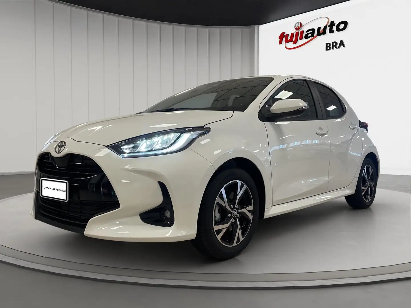 Toyota Yaris Yaris 1.5 VVT-iE 116CV eCVT HEV Trend Bianco - 1