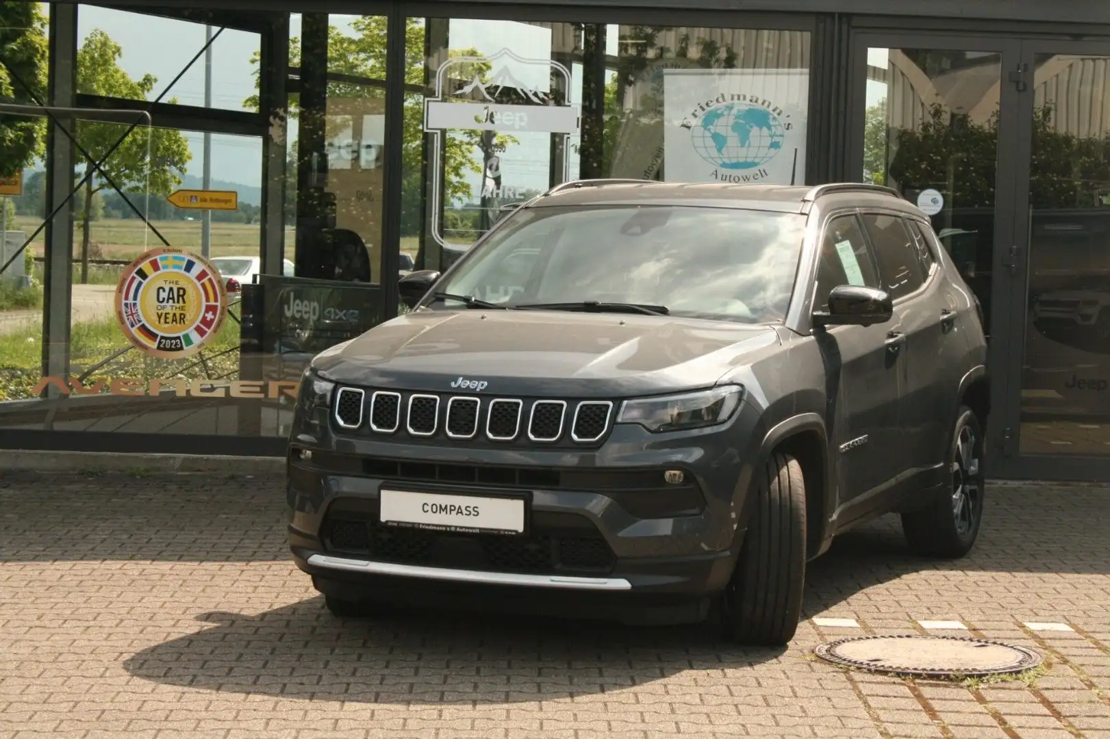 Jeep Compass Limited e-Hybrid 1,5 Grau - 1