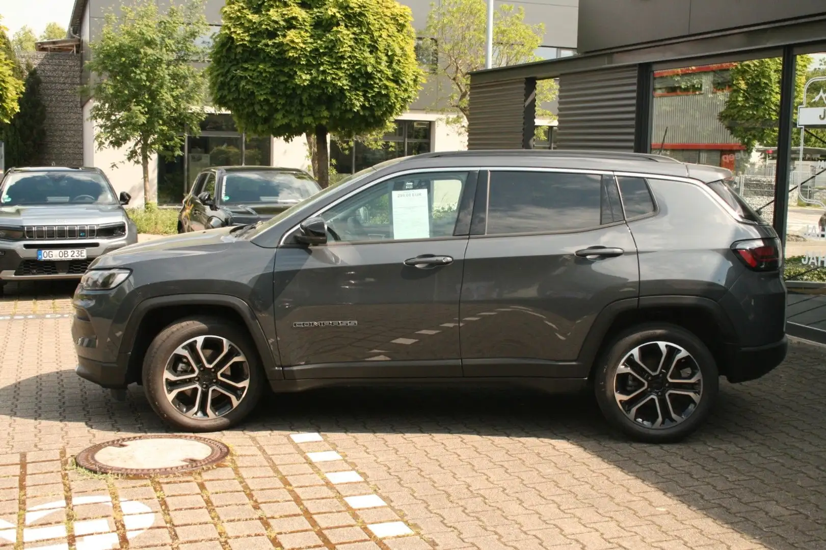 Jeep Compass Limited e-Hybrid 1,5 Grau - 2