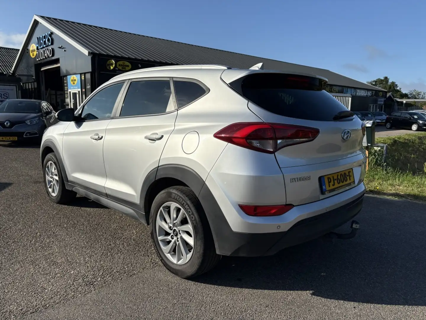 Hyundai TUCSON 1.6 GDi Anniversary Edition | Zeer compleet | Net Grijs - 2