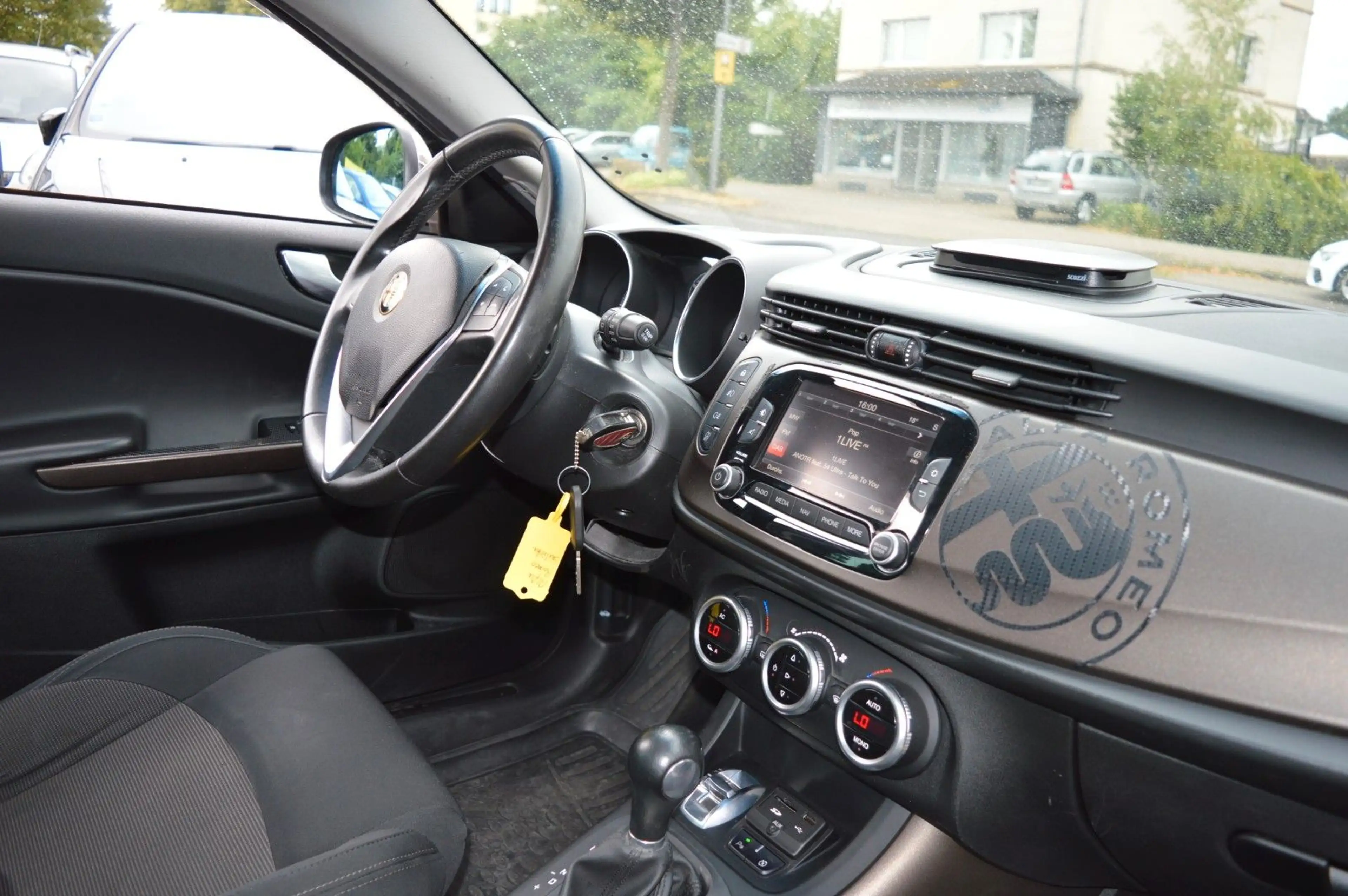 Alfa Romeo Giulietta Turismo 2.0 JTD Automatik 110.000km — photo 10